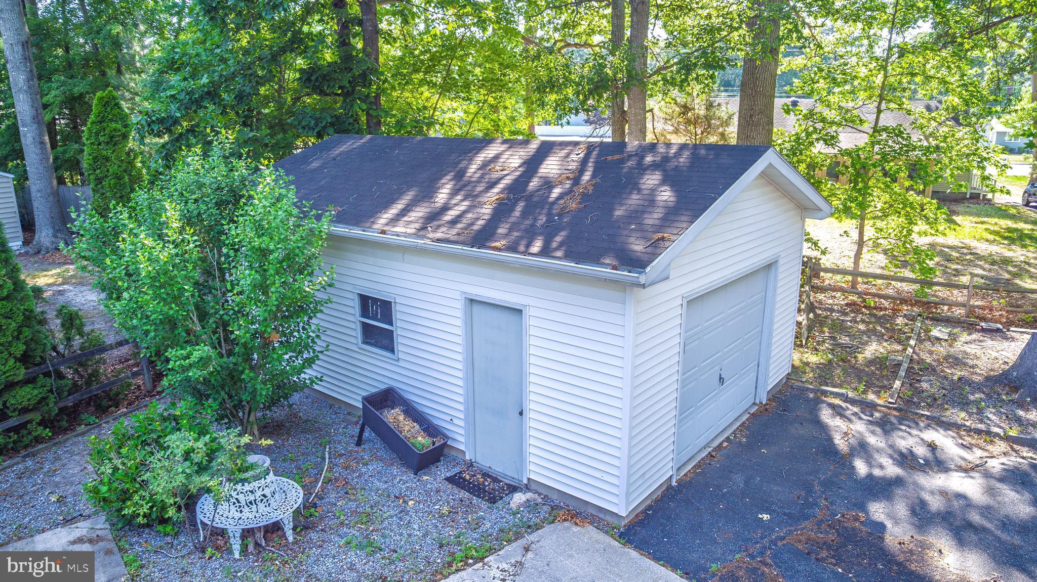 32332 ROBIN HOODS LOOP