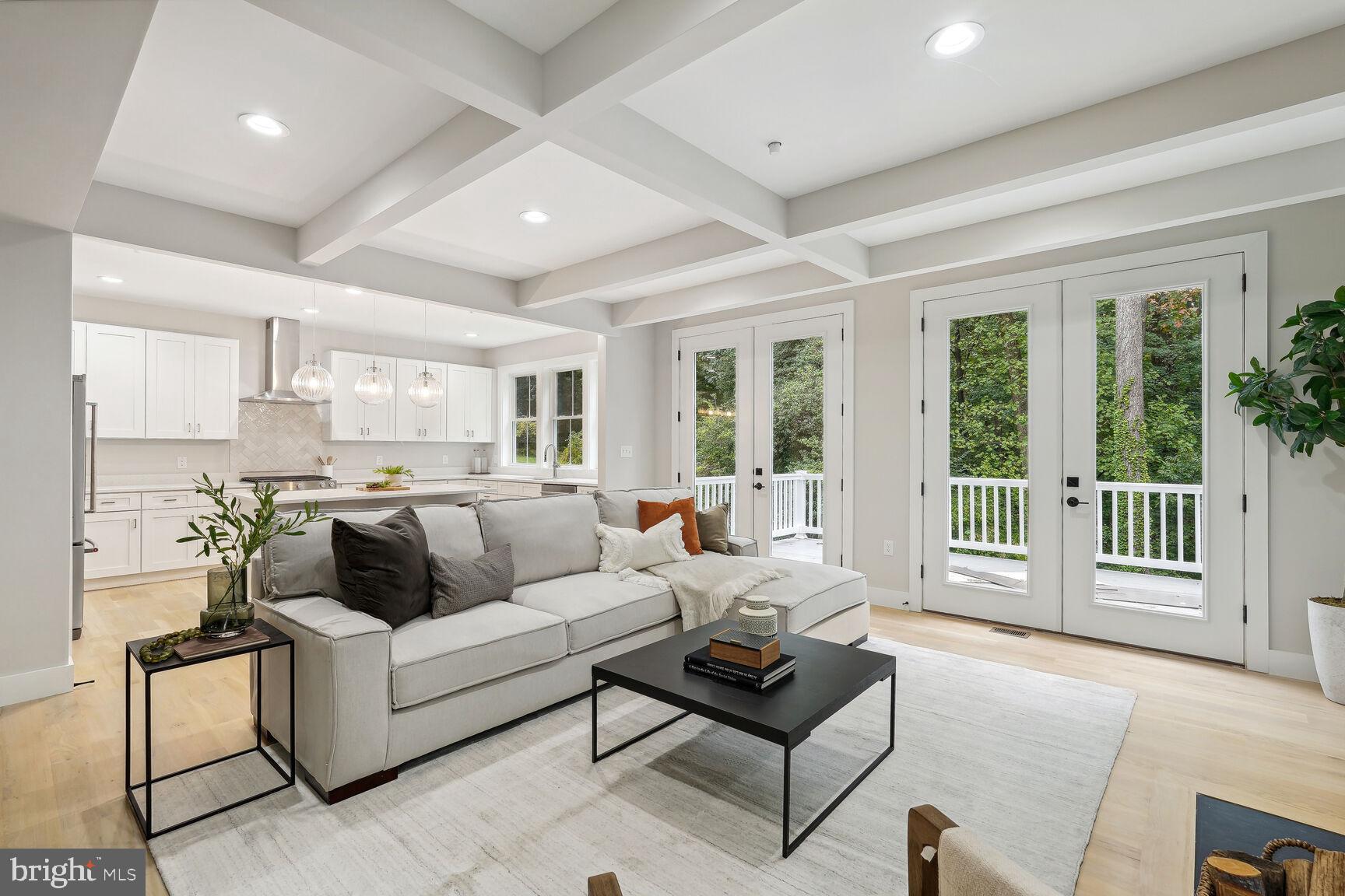 HILLANDALE - Residential