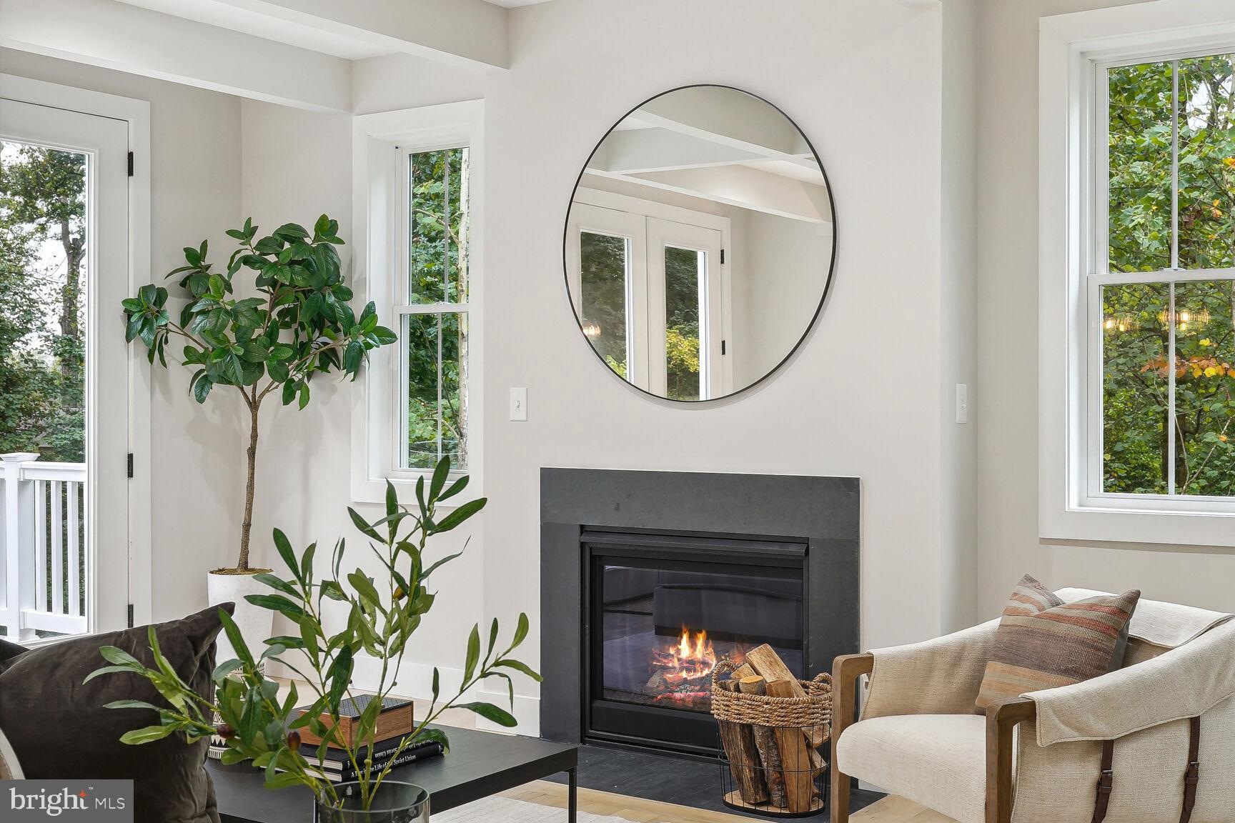 HILLANDALE - Residential