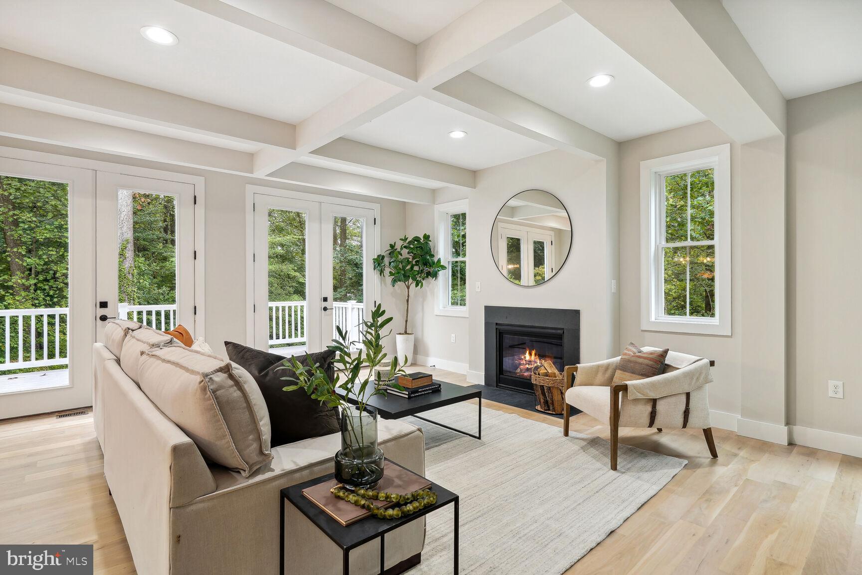 HILLANDALE - Residential