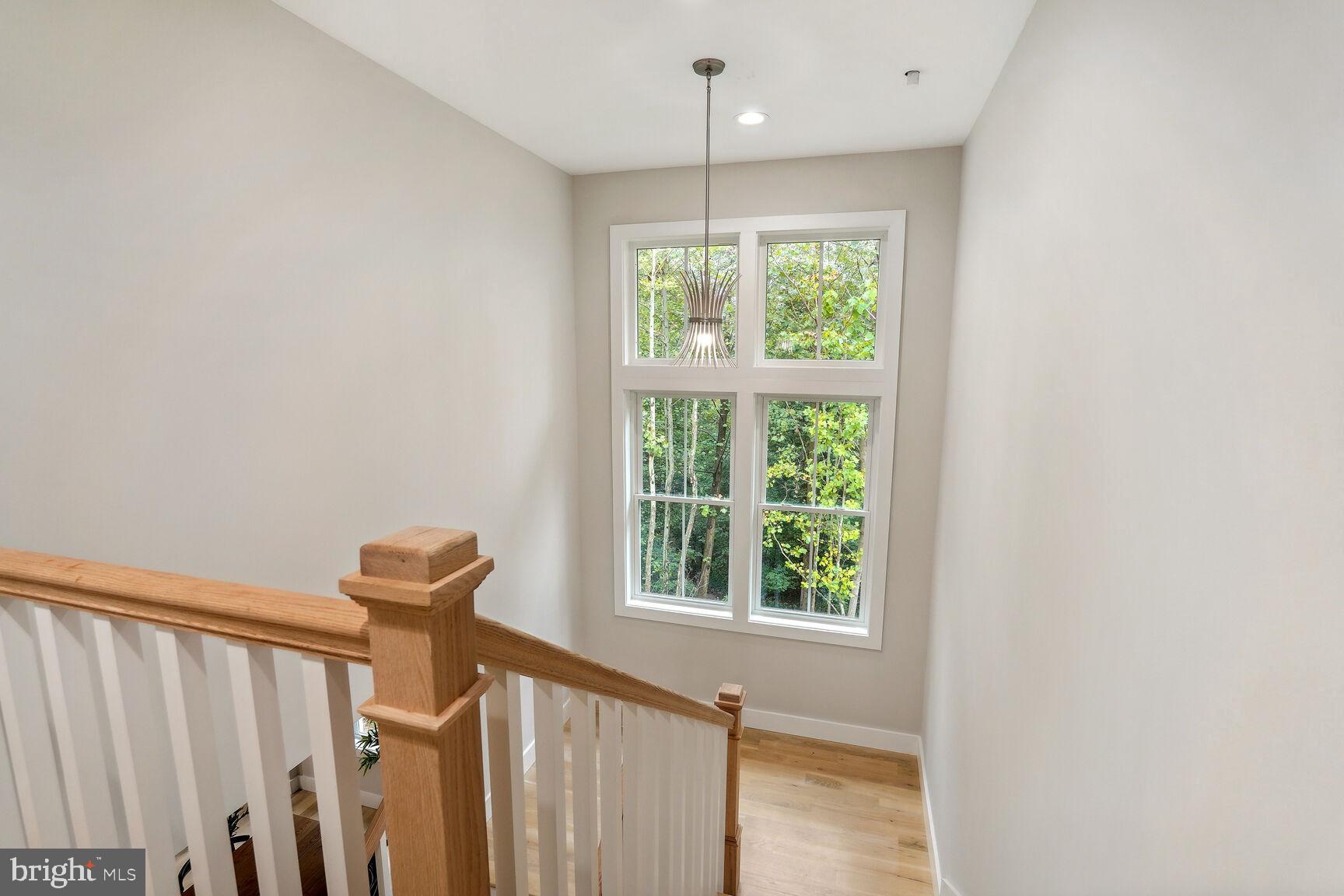 HILLANDALE - Residential