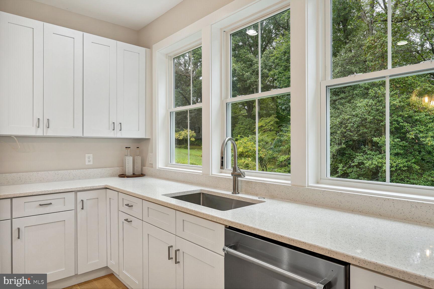 HILLANDALE - Residential