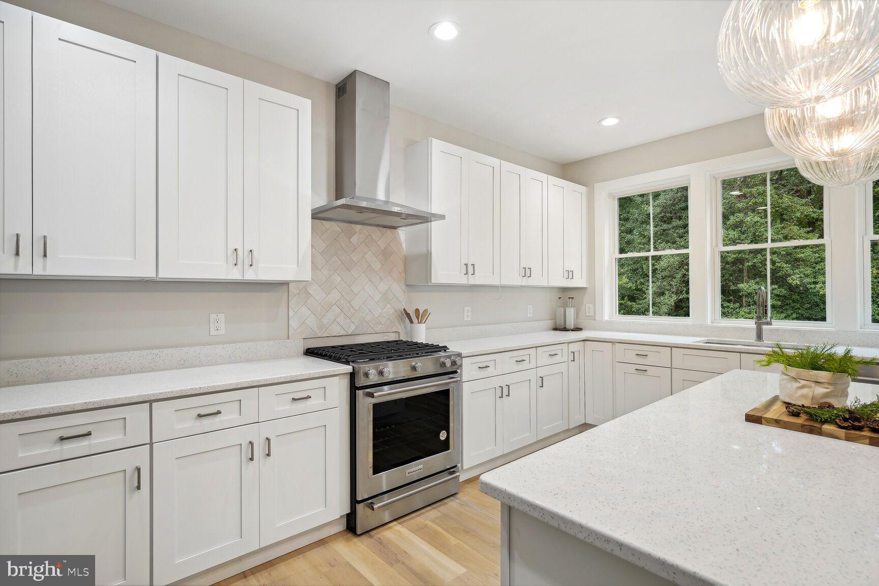 HILLANDALE - Residential