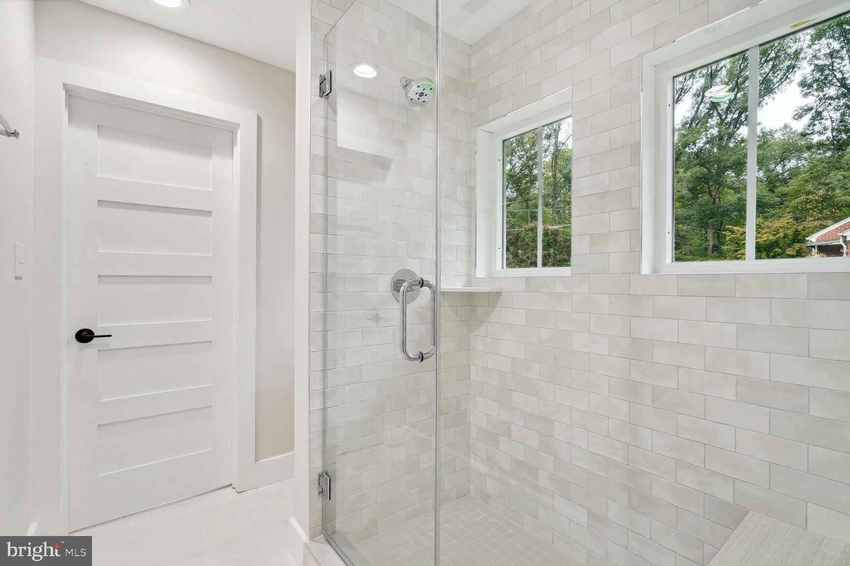 HILLANDALE - Residential