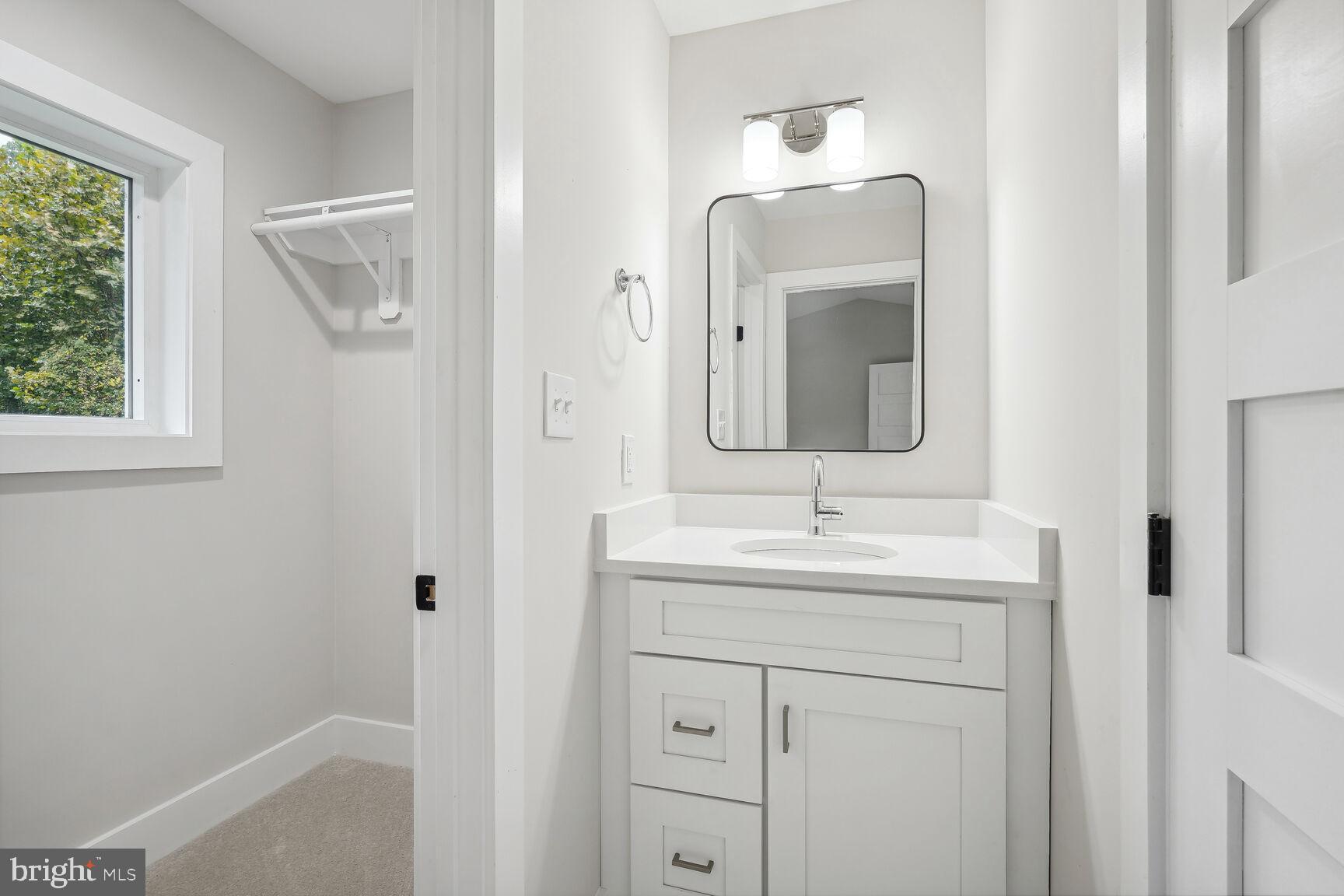 HILLANDALE - Residential