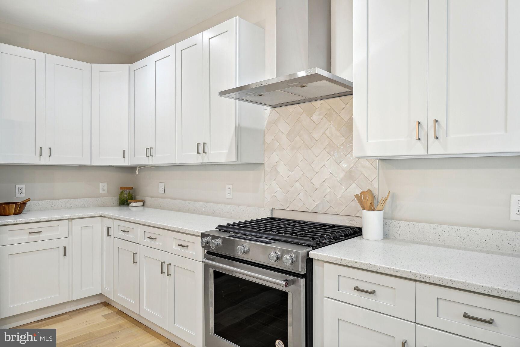 HILLANDALE - Residential