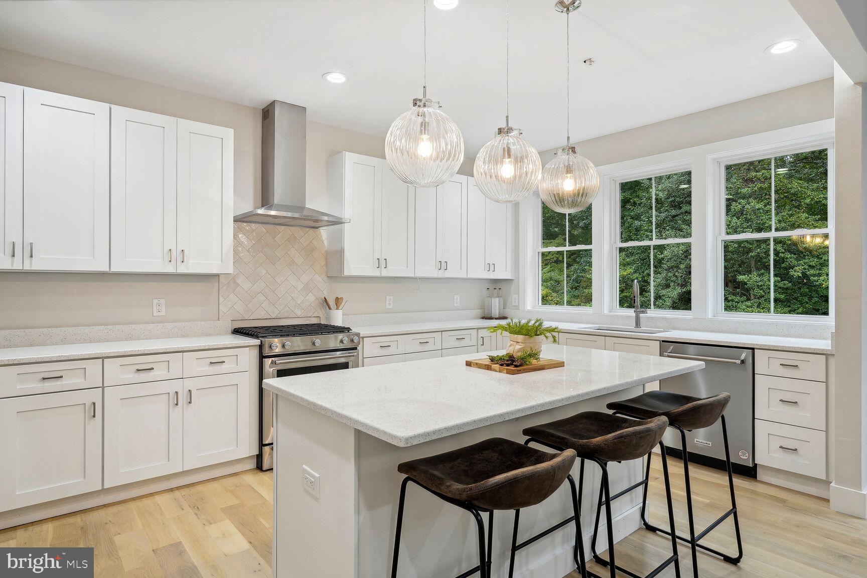 HILLANDALE - Residential