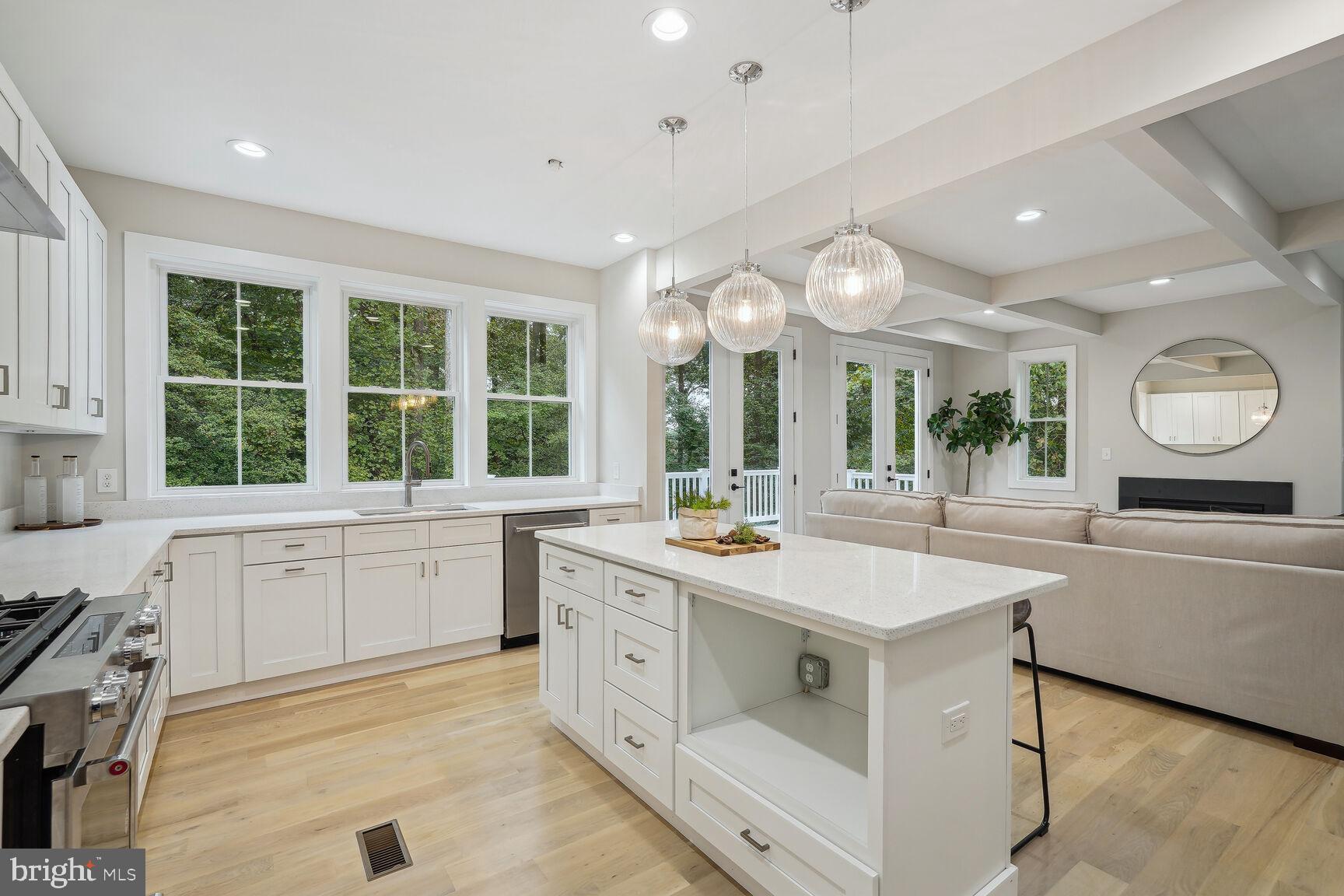 HILLANDALE - Residential