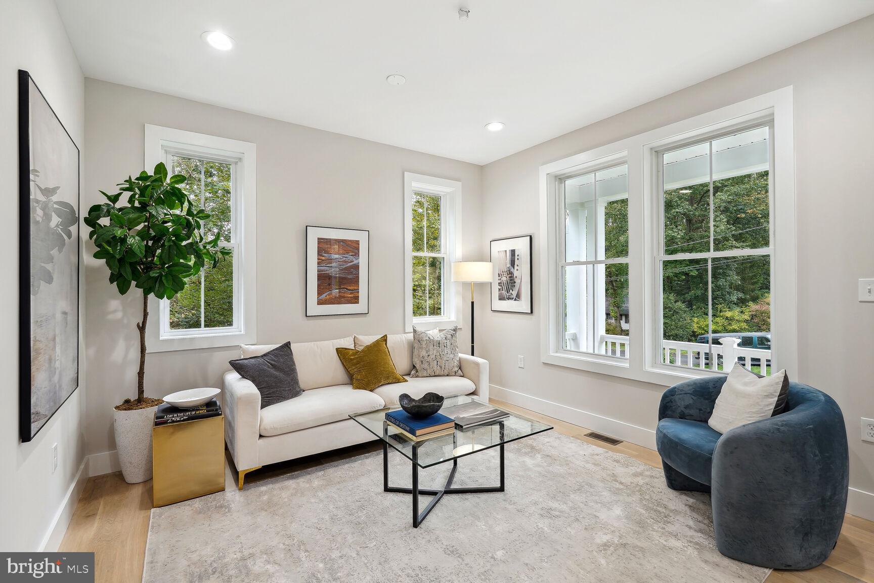 HILLANDALE - Residential