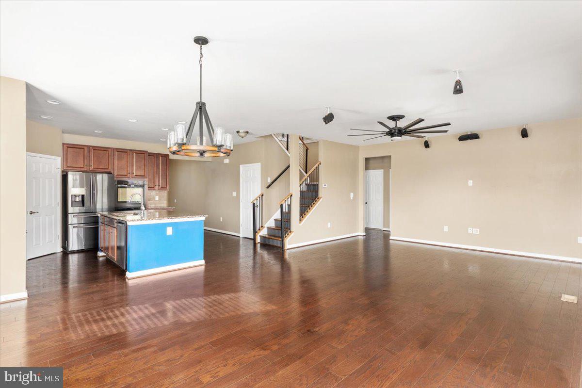 SOUTHERN HILLS - Residential