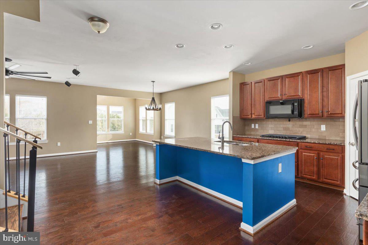 SOUTHERN HILLS - Residential