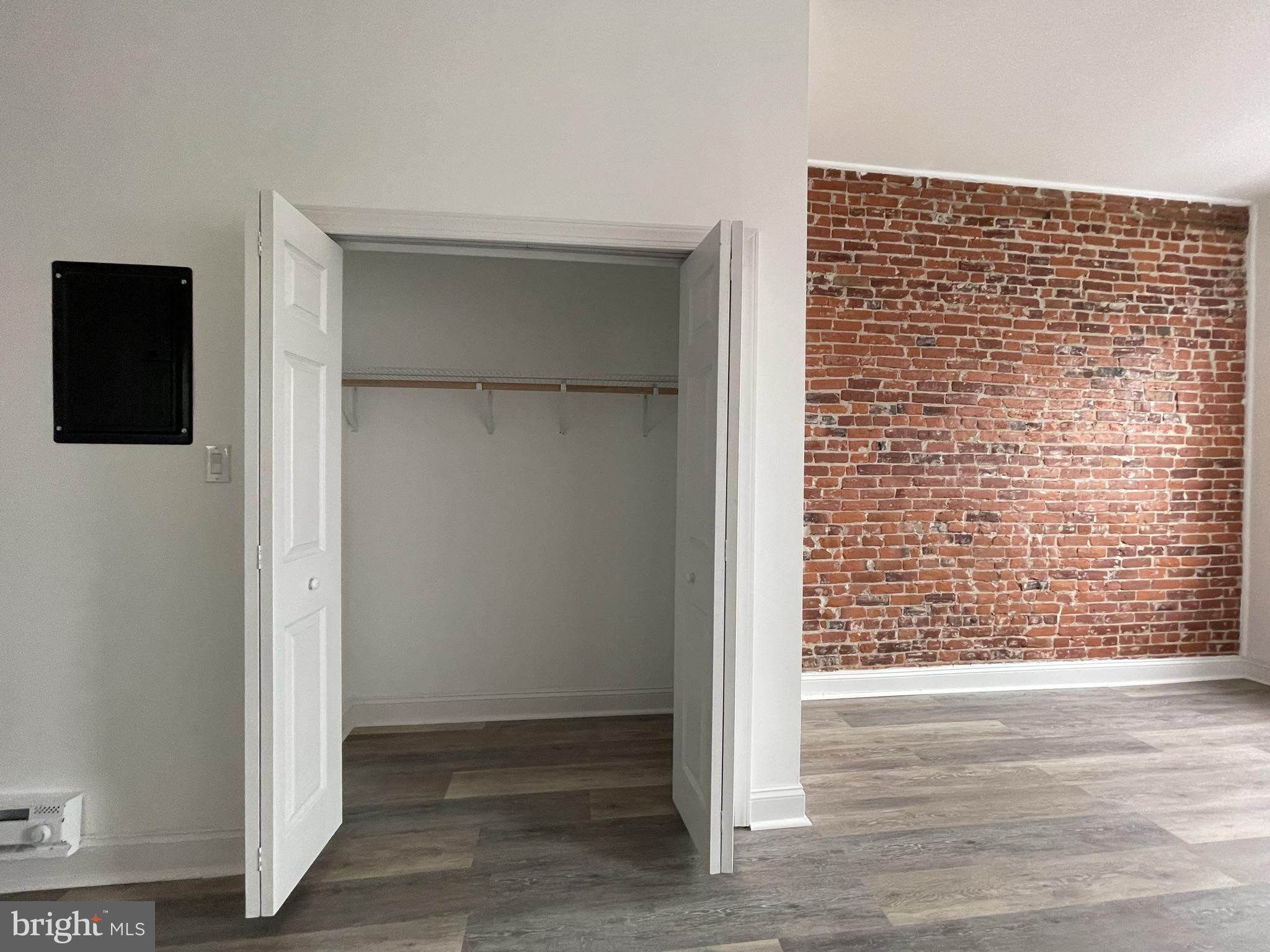 STRAWBERRY MANSION - Residential Income