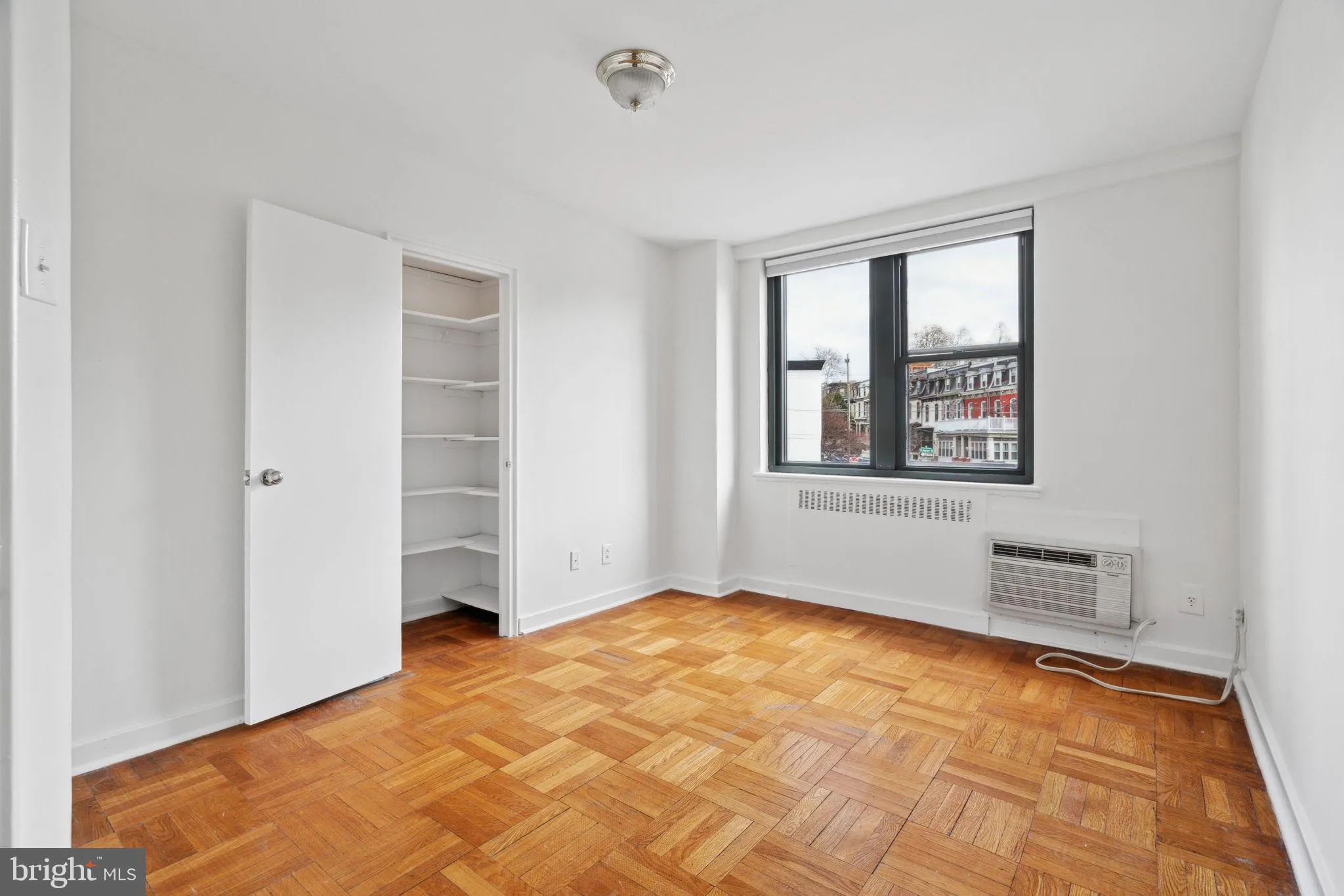 Philadelphia, Pennsylvania 19130, United States, 2 Bedrooms Bedrooms, ,1 BathroomBathrooms,Residential,Contingent,6204