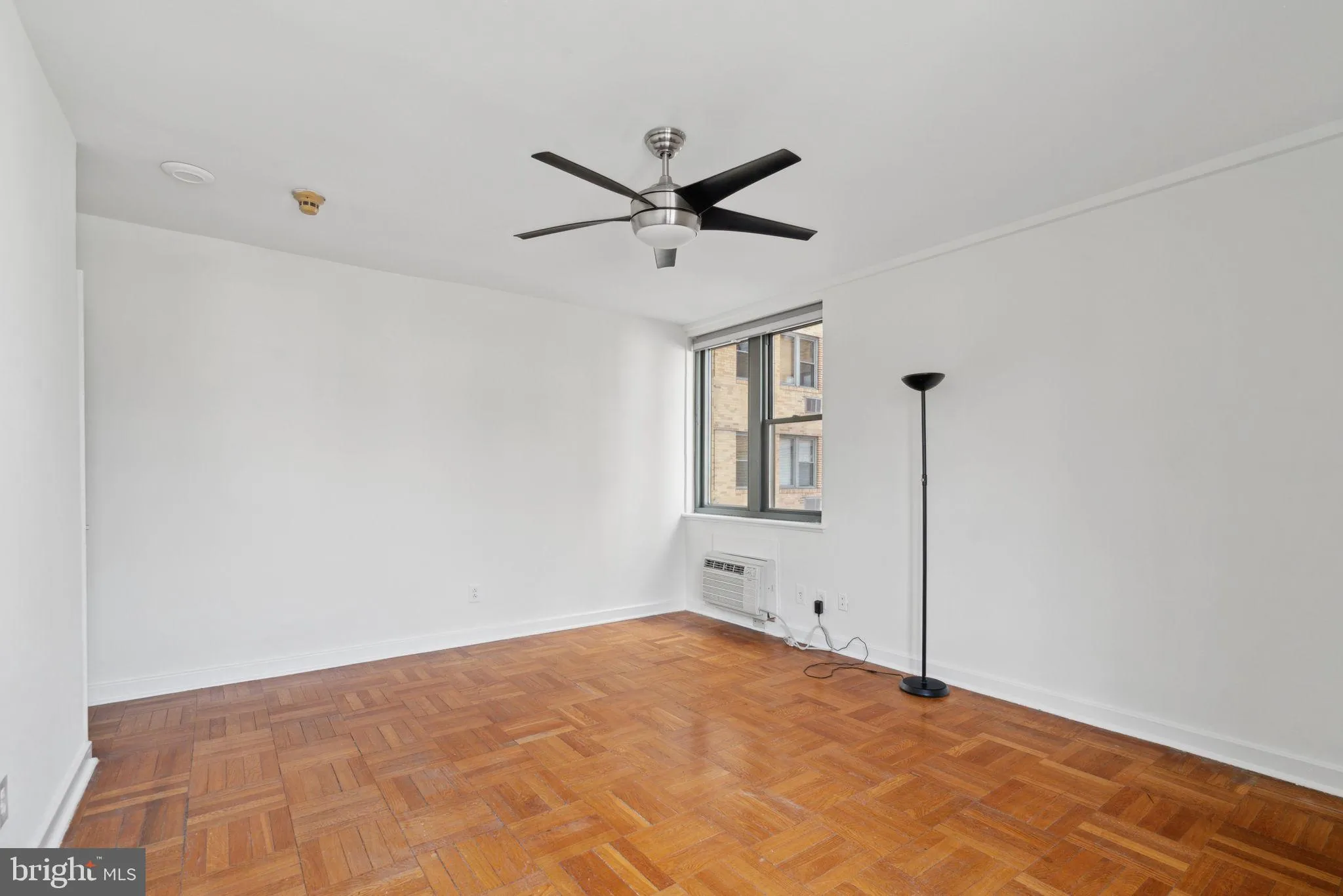 Philadelphia, Pennsylvania 19130, United States, 2 Bedrooms Bedrooms, ,1 BathroomBathrooms,Residential,Contingent,6204