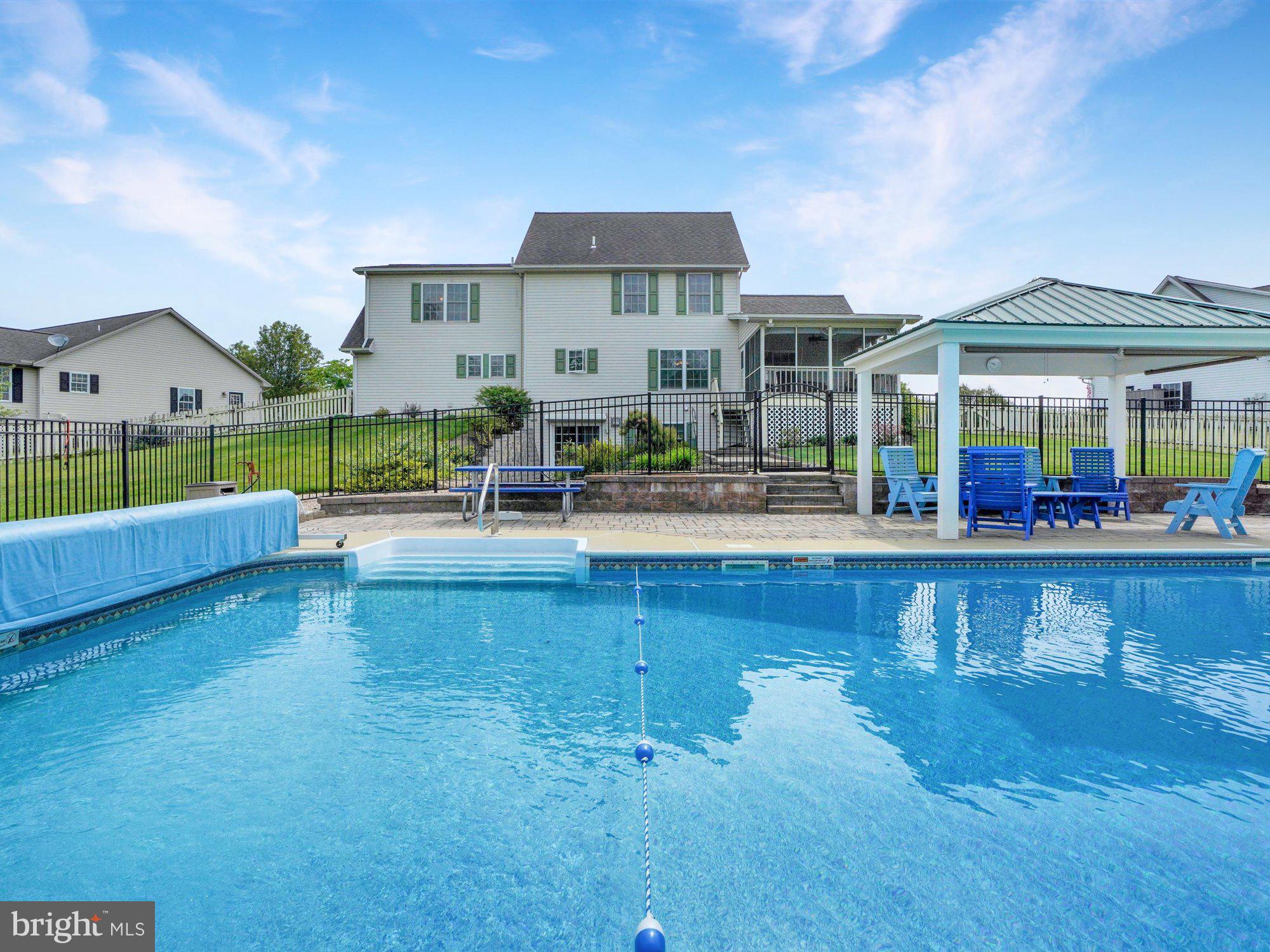 WERTZ RUN HEIGHTS - Residential
