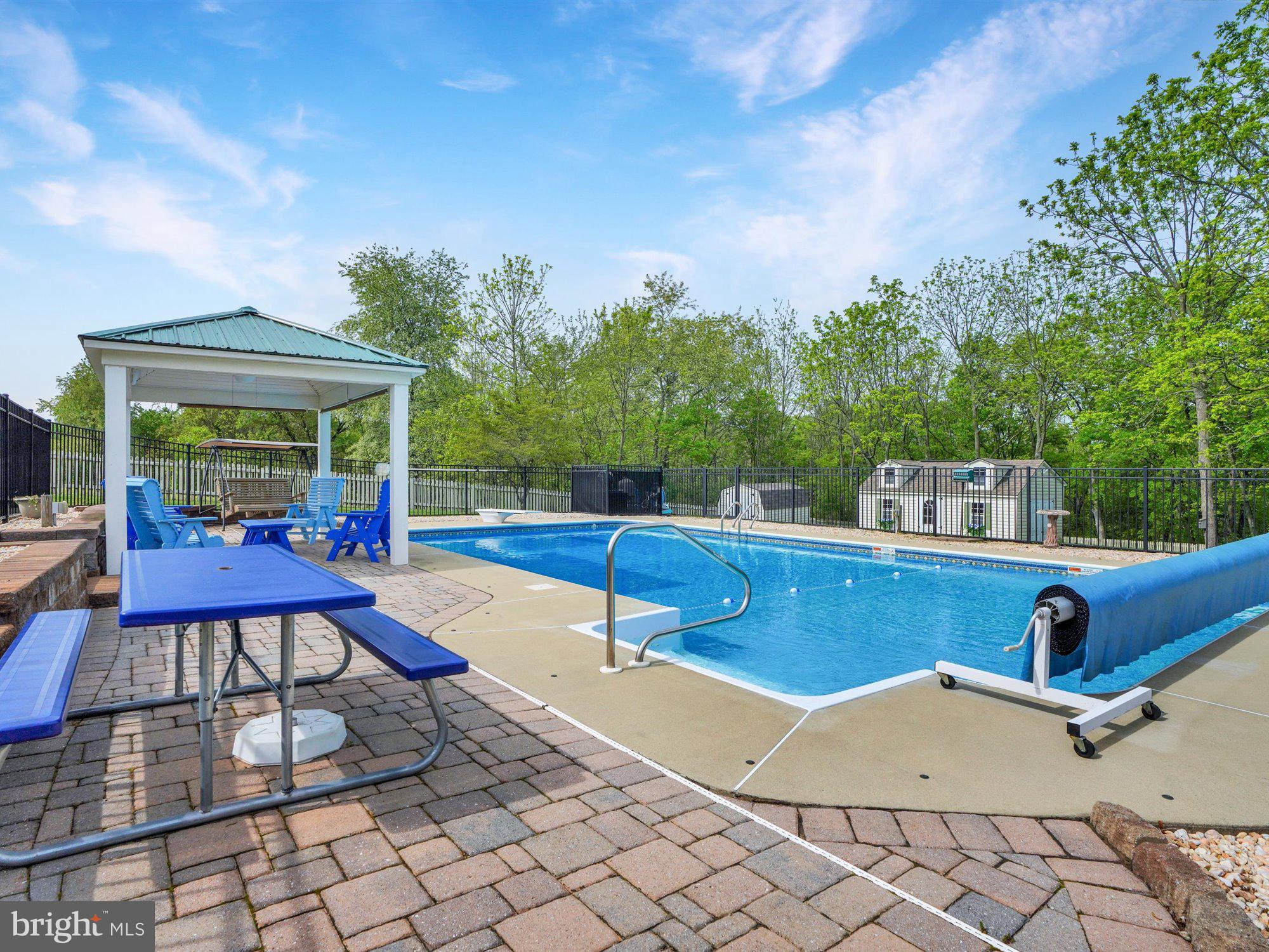 WERTZ RUN HEIGHTS - Residential