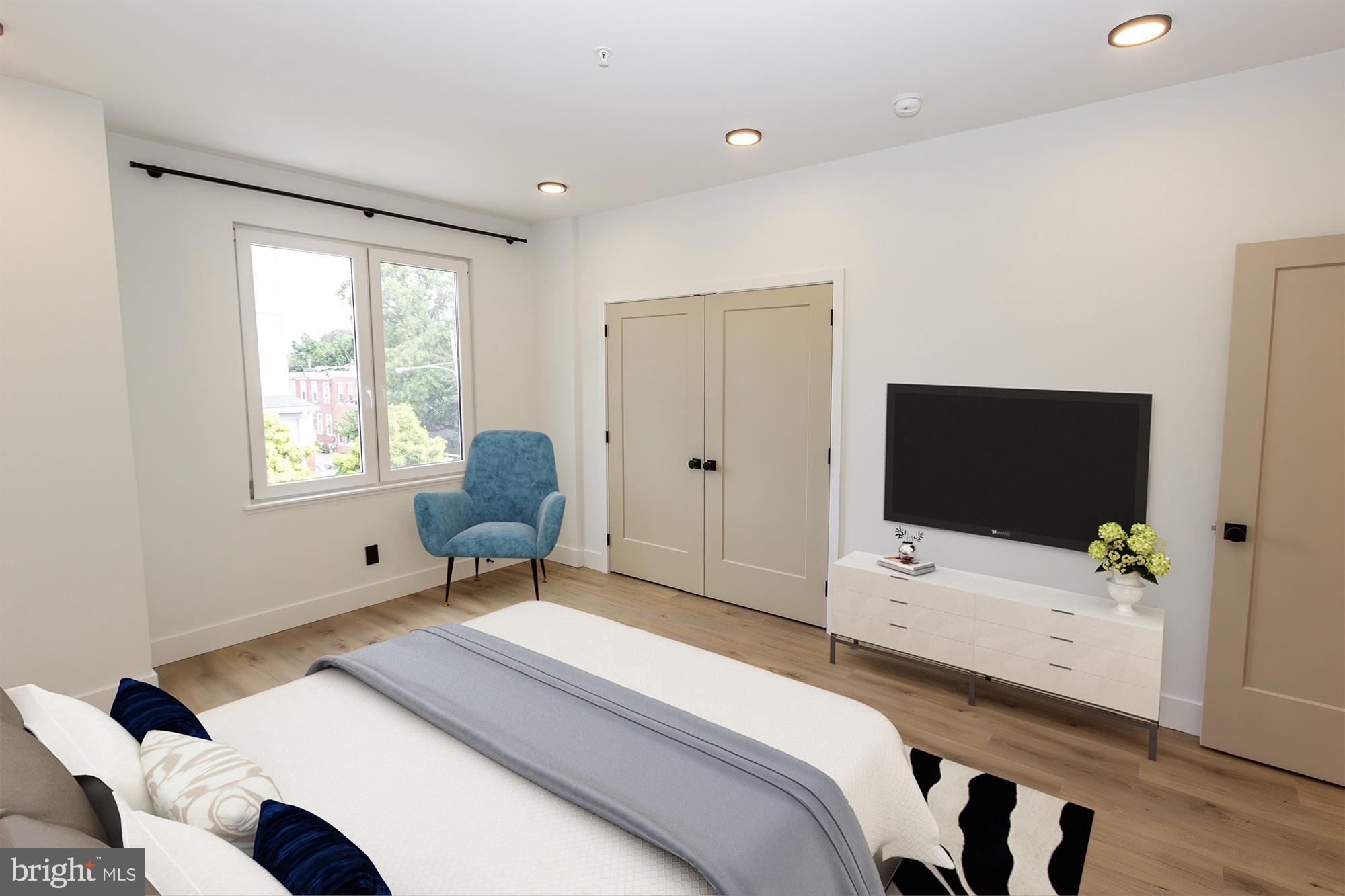 NORRIS SQUARE - Residential Income