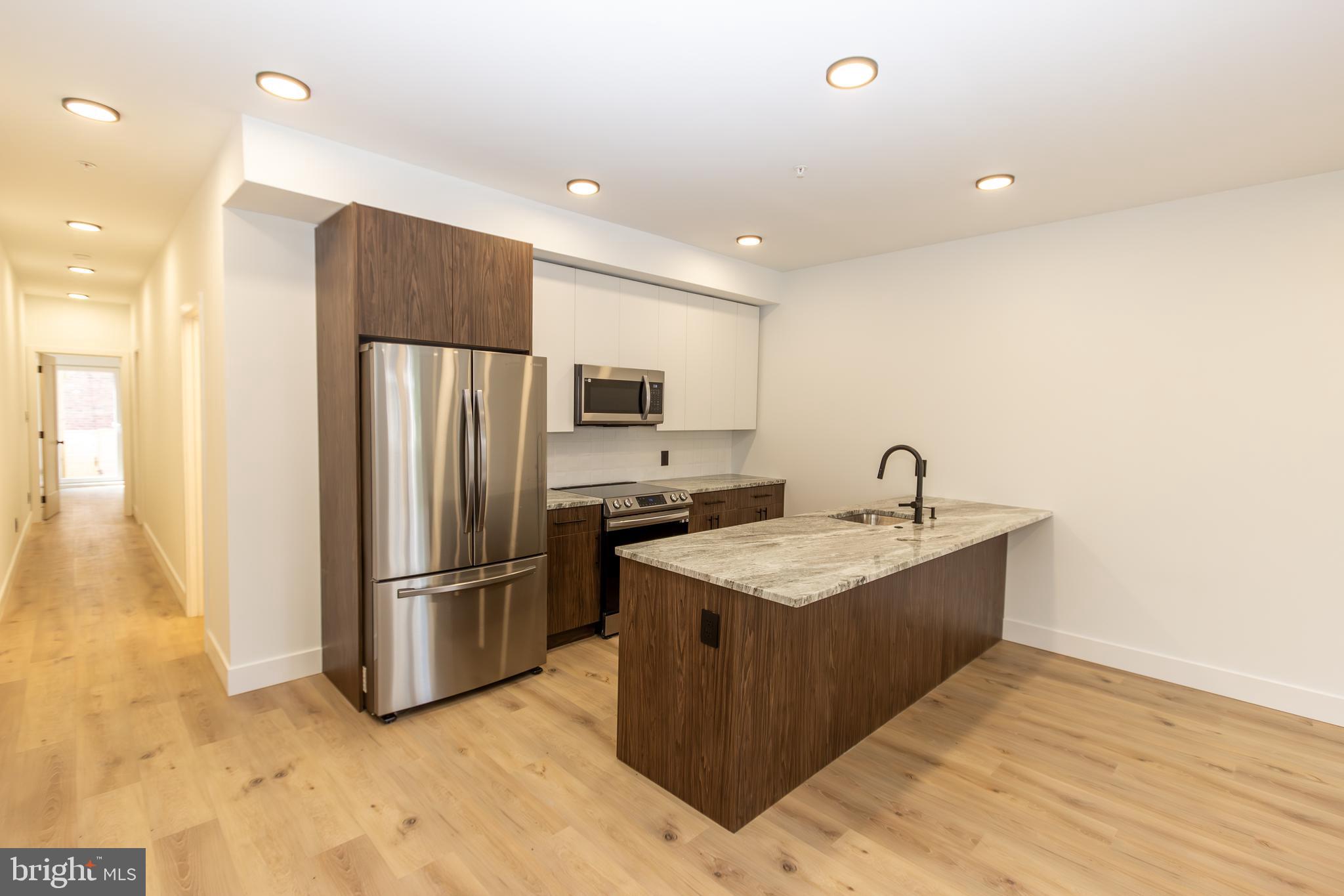 NORRIS SQUARE - Residential Income