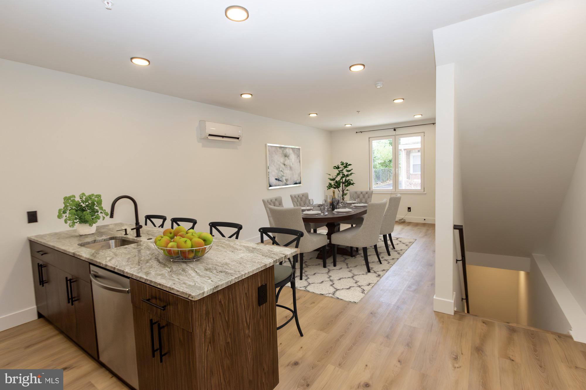 NORRIS SQUARE - Residential Income