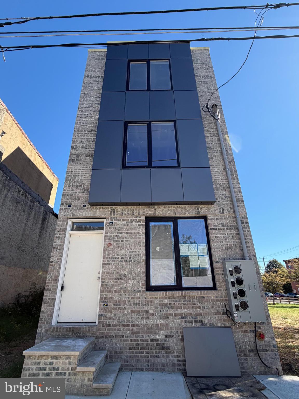 NORRIS SQUARE - Residential Income