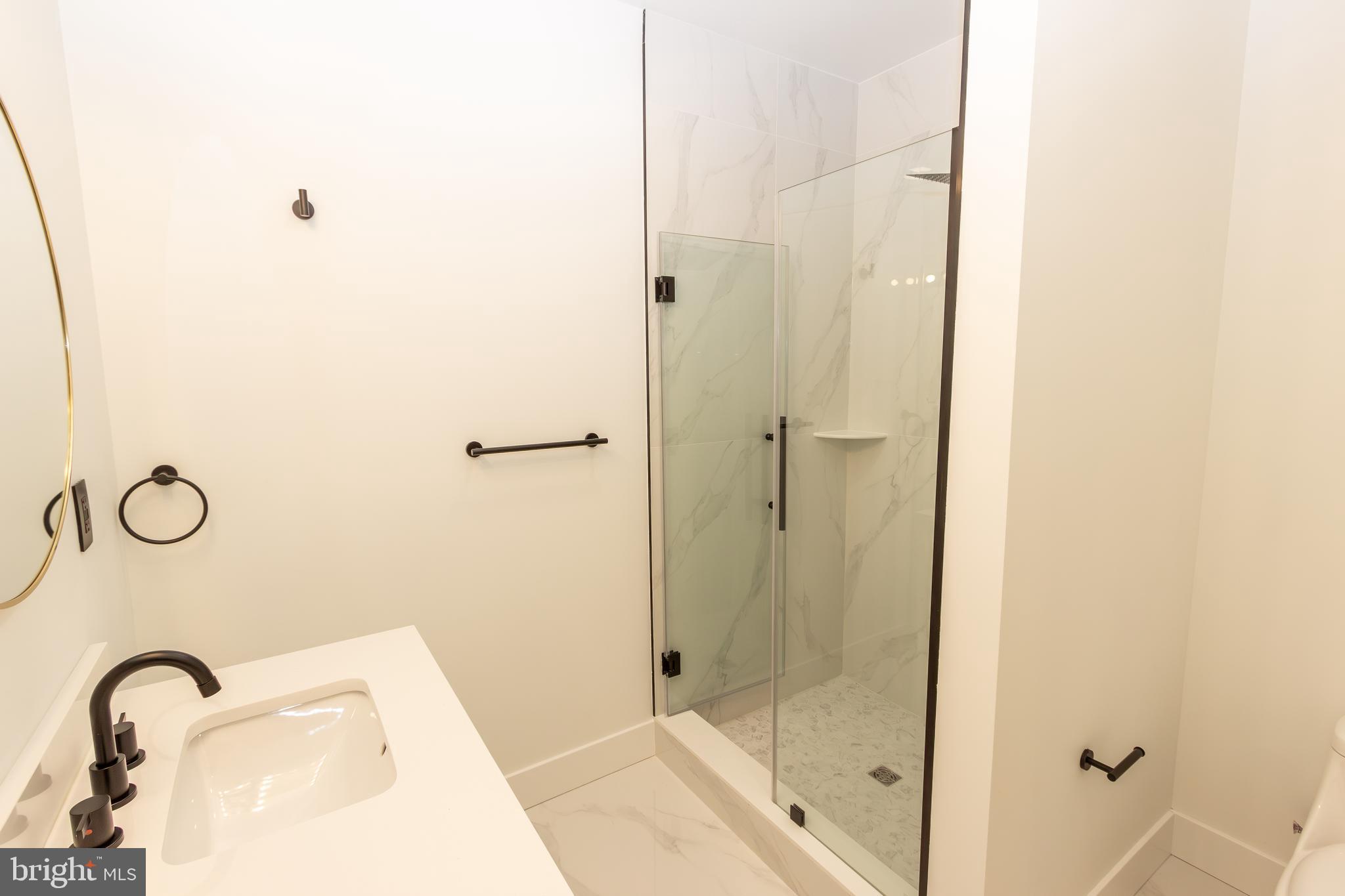 NORRIS SQUARE - Residential Income