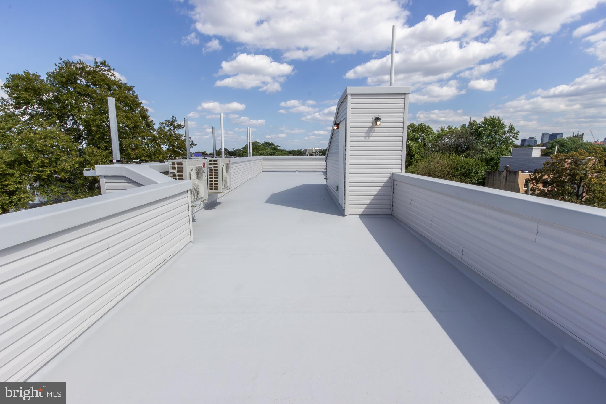 NORRIS SQUARE - Residential Income