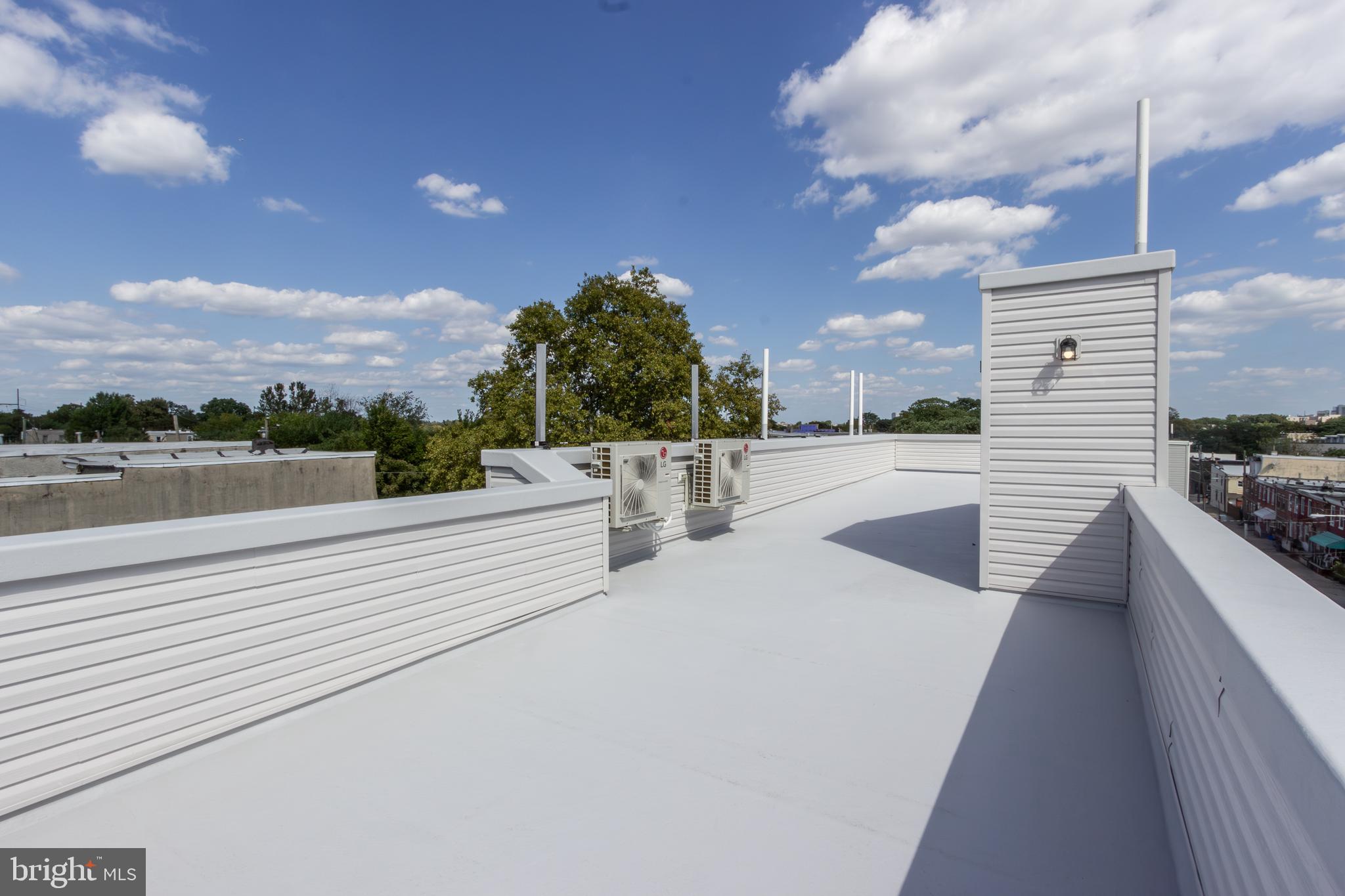 NORRIS SQUARE - Residential Income