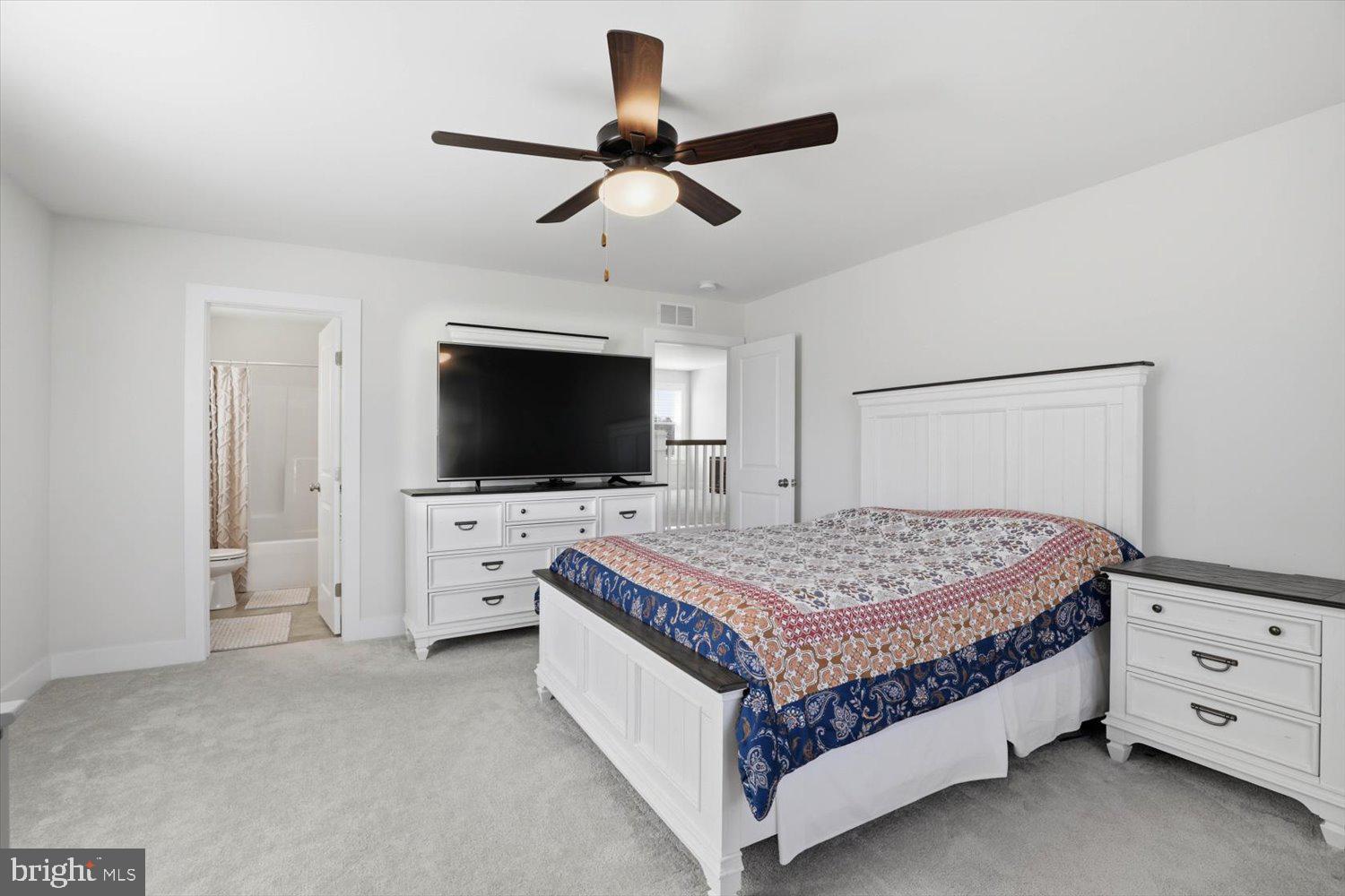 SUMMER LAYNE - Residential