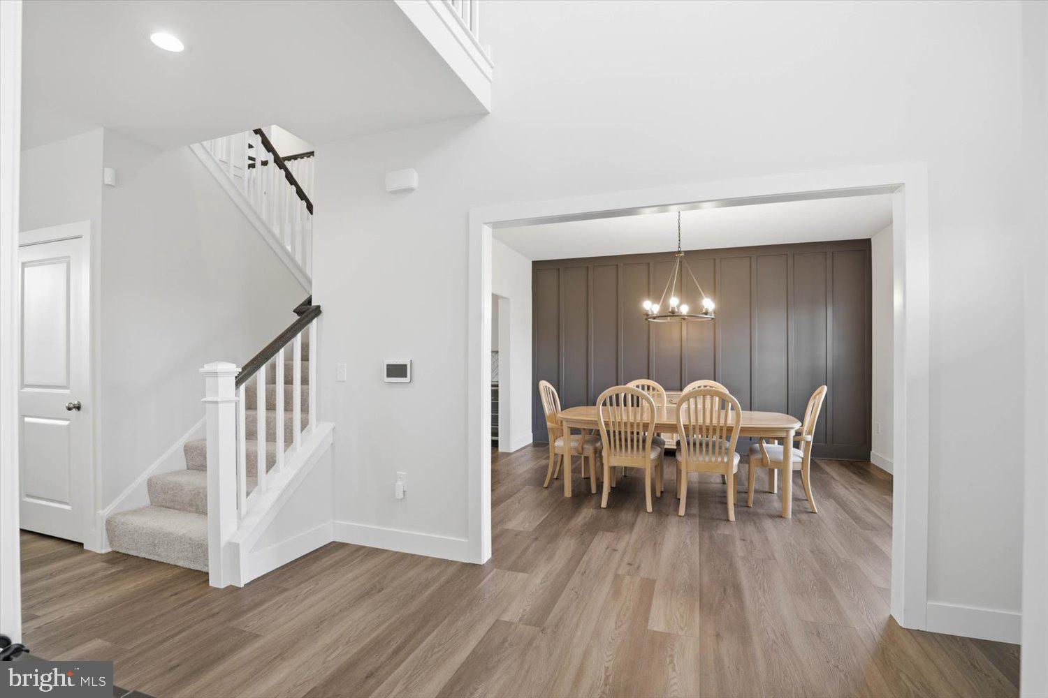 SUMMER LAYNE - Residential