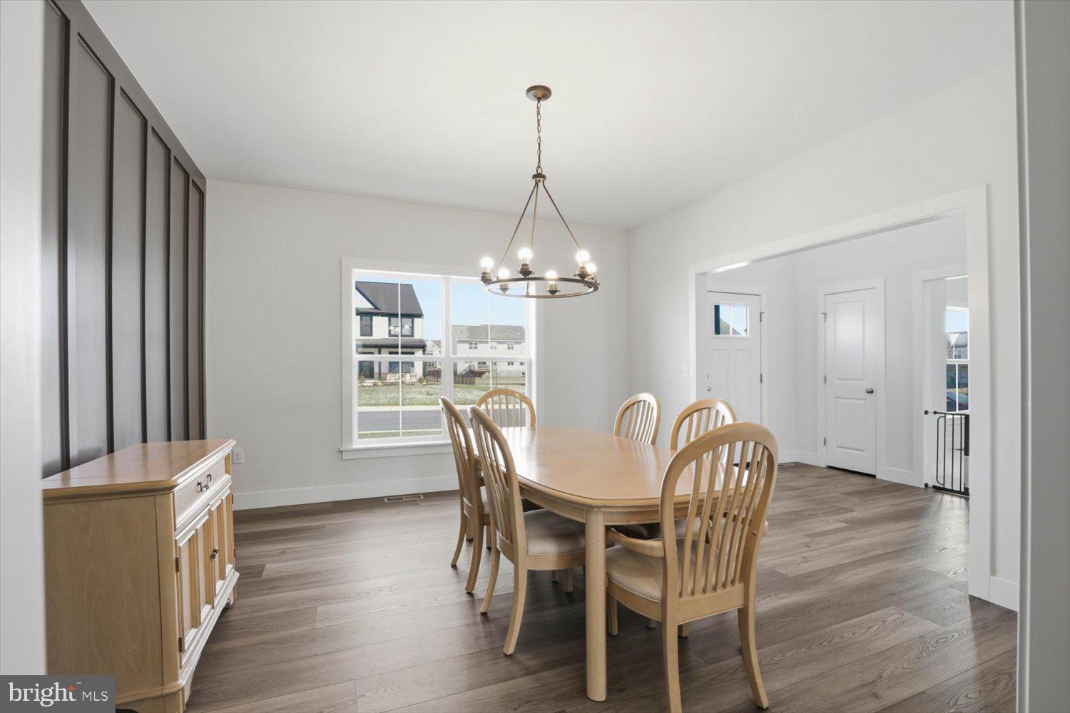 SUMMER LAYNE - Residential