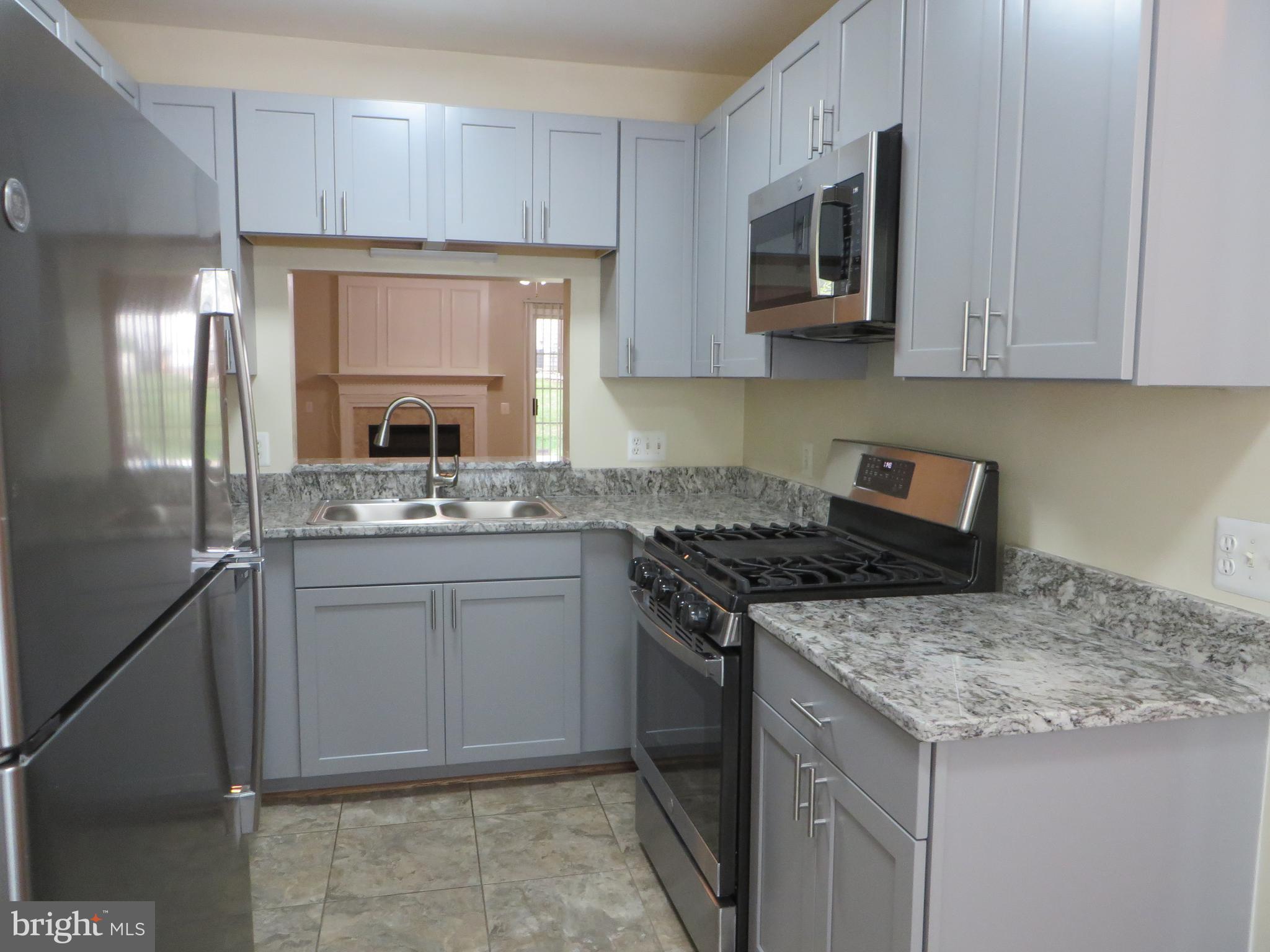 DOMINION STATION - Residential Lease