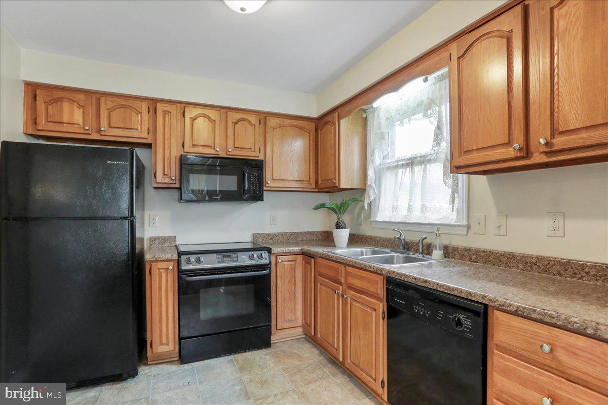 SHERWOOD MANOR - Residential