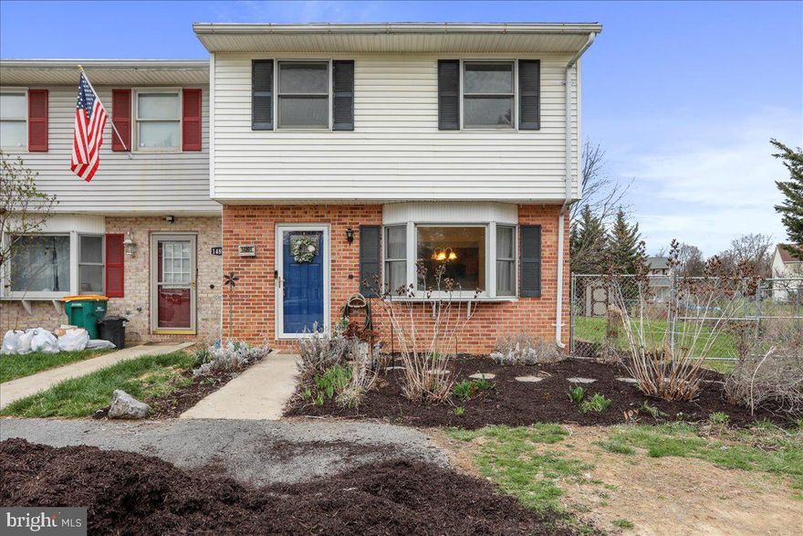 Come check out this delightful end-unit Town House nestled in Sherwood Manor-located in  Greencastle, PA. Just minutes away from I 81. This house offers a perfect blend of space and convenience. It features 3 bedrooms and 1.5 baths with a traditional floor plan. This residence offers a cozy kitchen and dining room with a bay window and main level laundry. Enjoy your morning coffee on the balcony or step outside onto the patio and backyard. This home offers an ideal space for relaxing, gardening or outdoor activities.