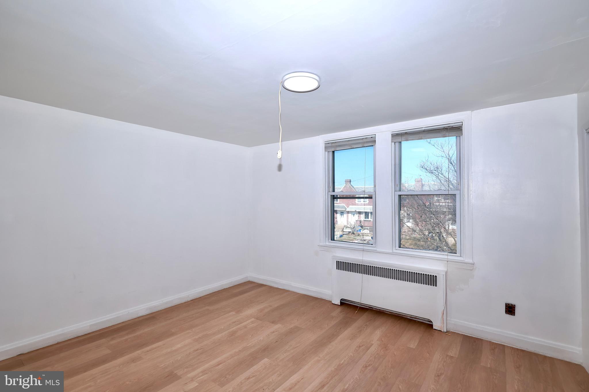 PHILADELPHIA (NORTHEAST) - Residential