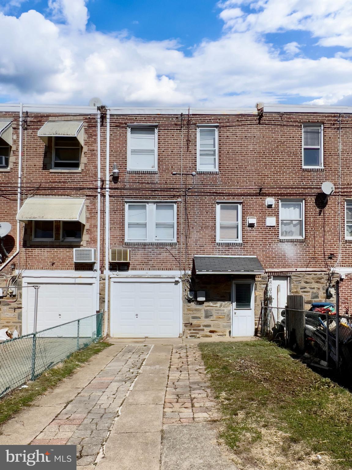 PHILADELPHIA (NORTHEAST) - Residential