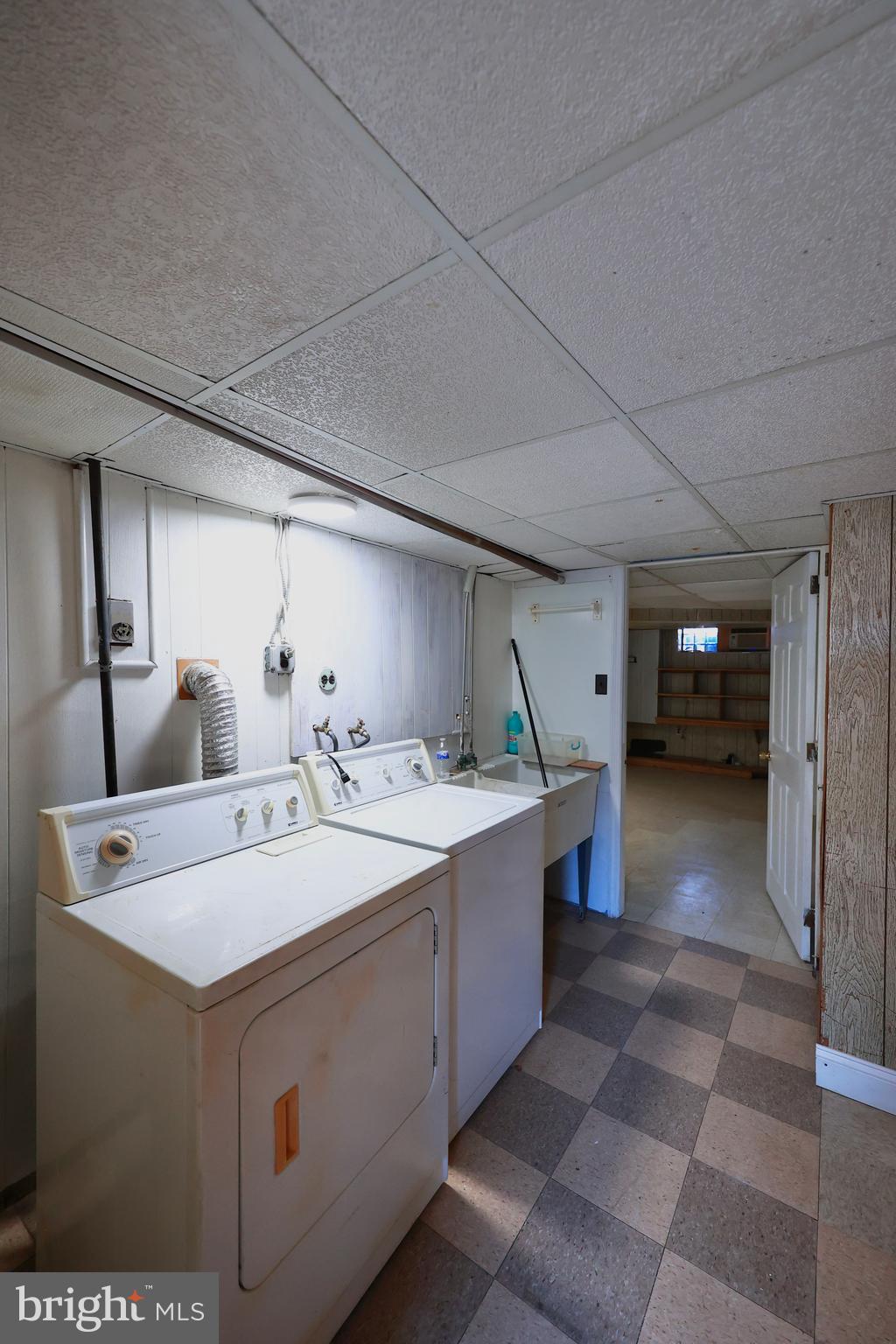 PHILADELPHIA (NORTHEAST) - Residential