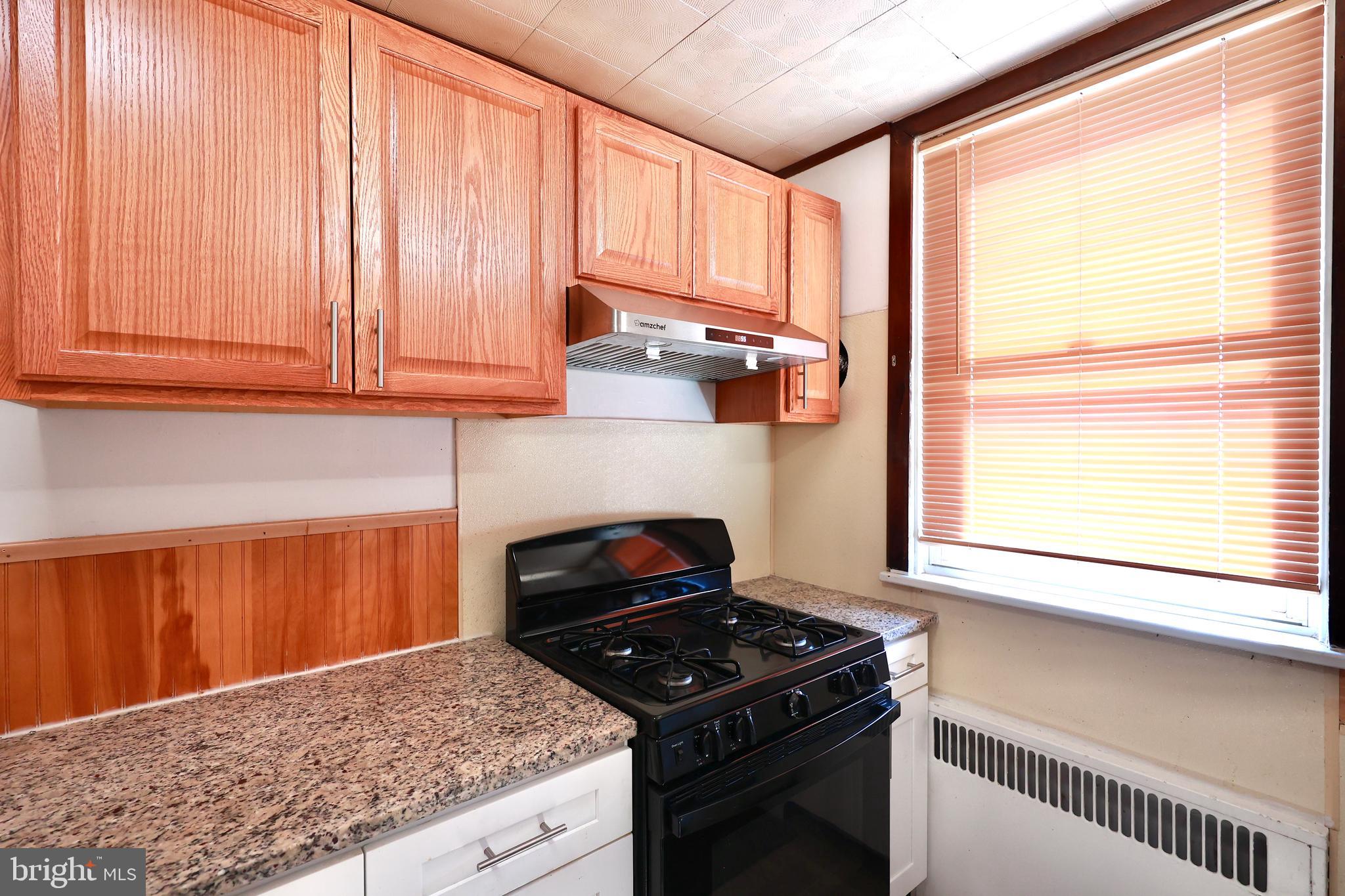 PHILADELPHIA (NORTHEAST) - Residential