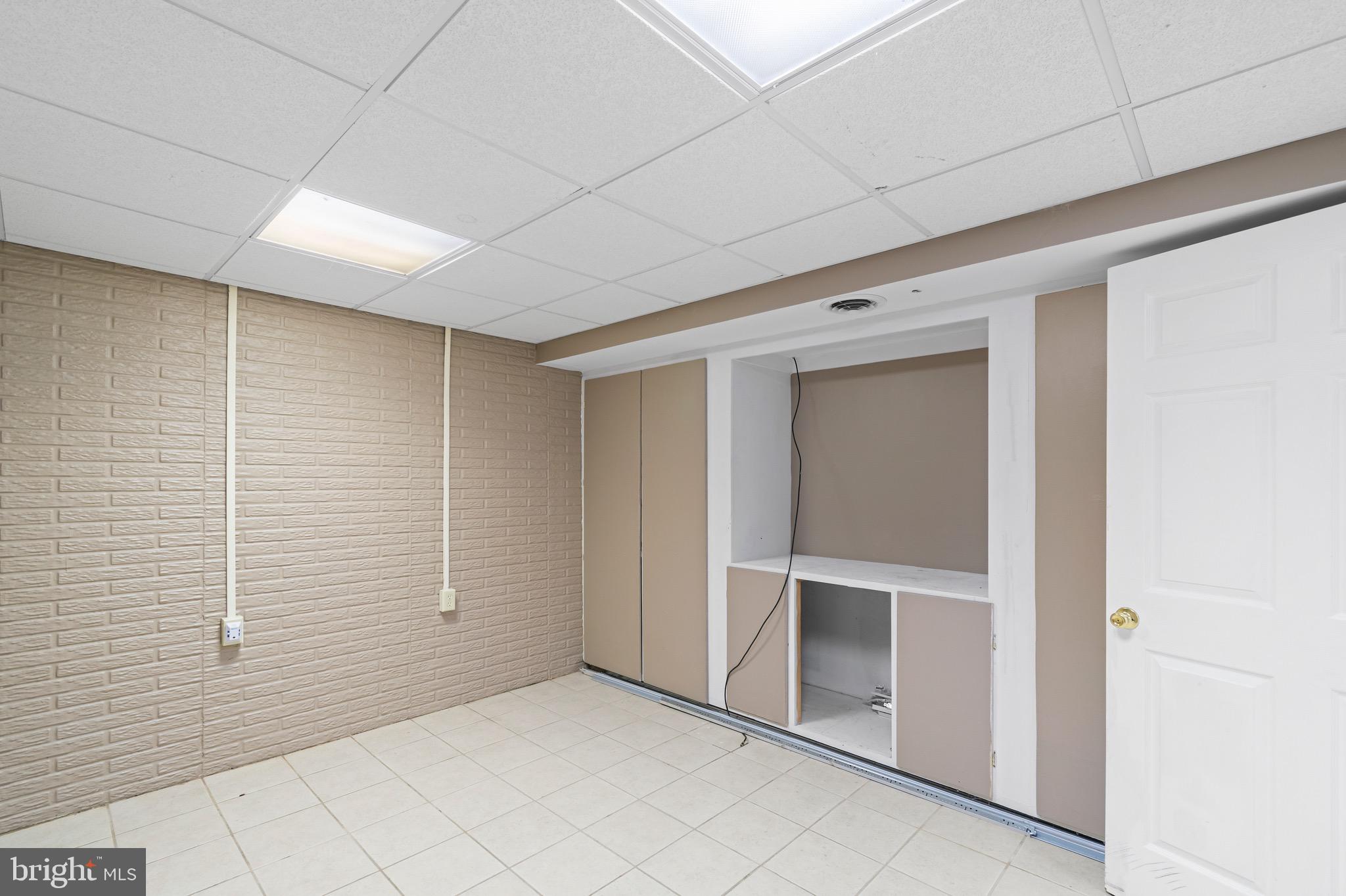 DANIELS MOUNTAIN - Residential