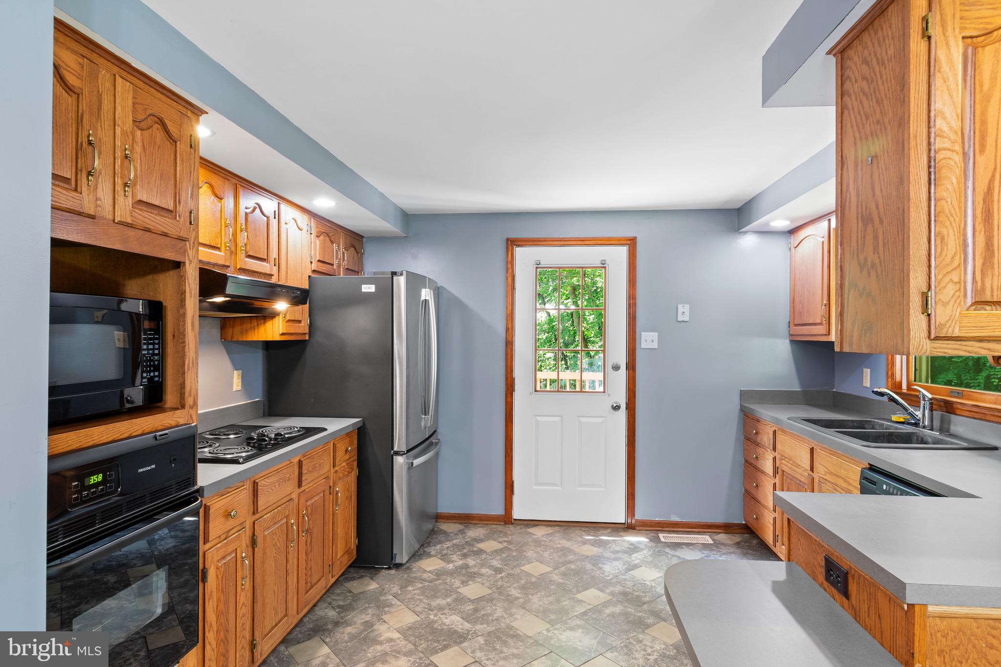 DANIELS MOUNTAIN - Residential