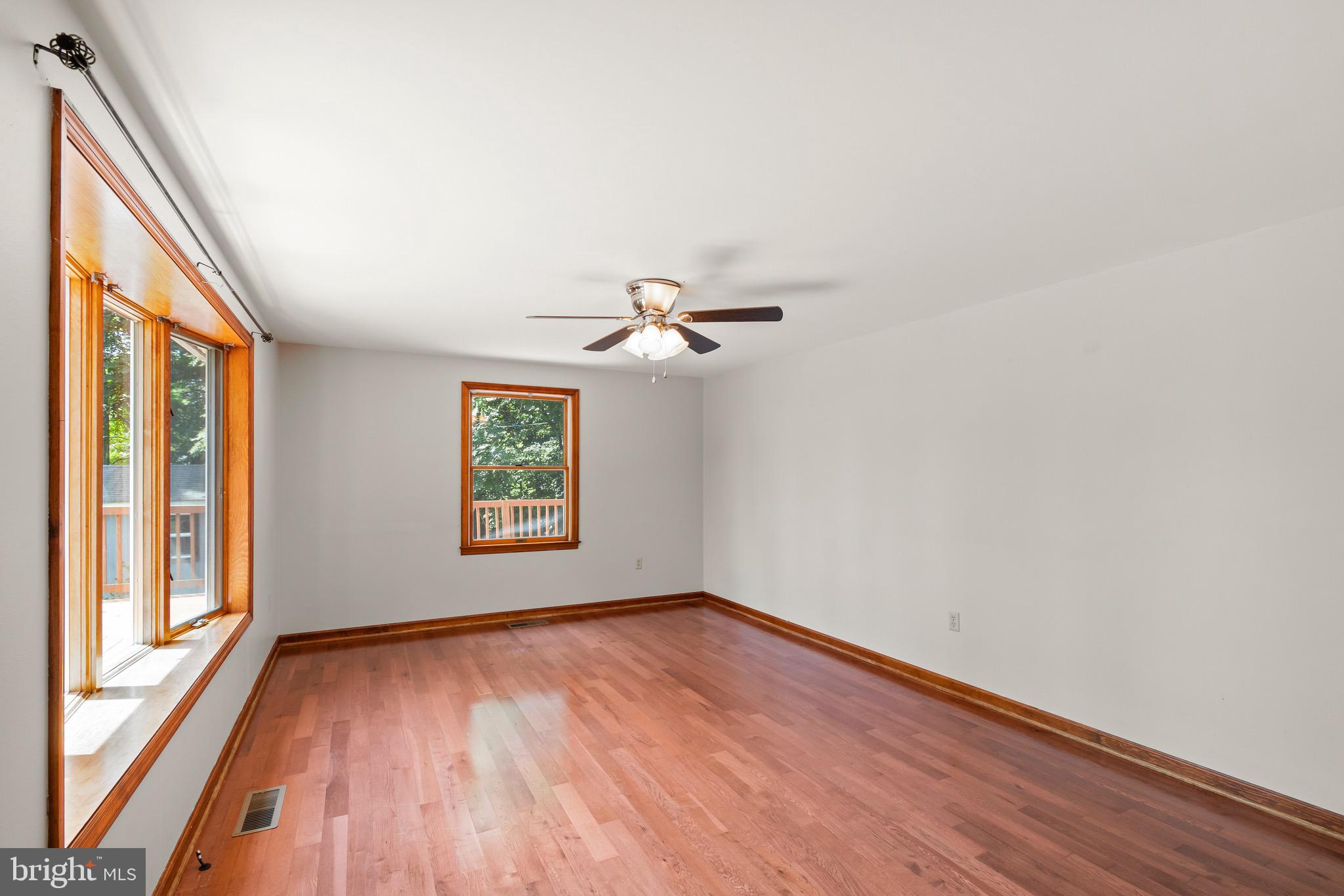 DANIELS MOUNTAIN - Residential