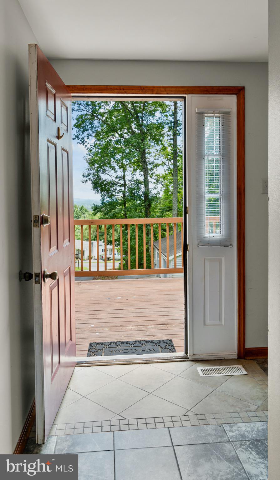 DANIELS MOUNTAIN - Residential