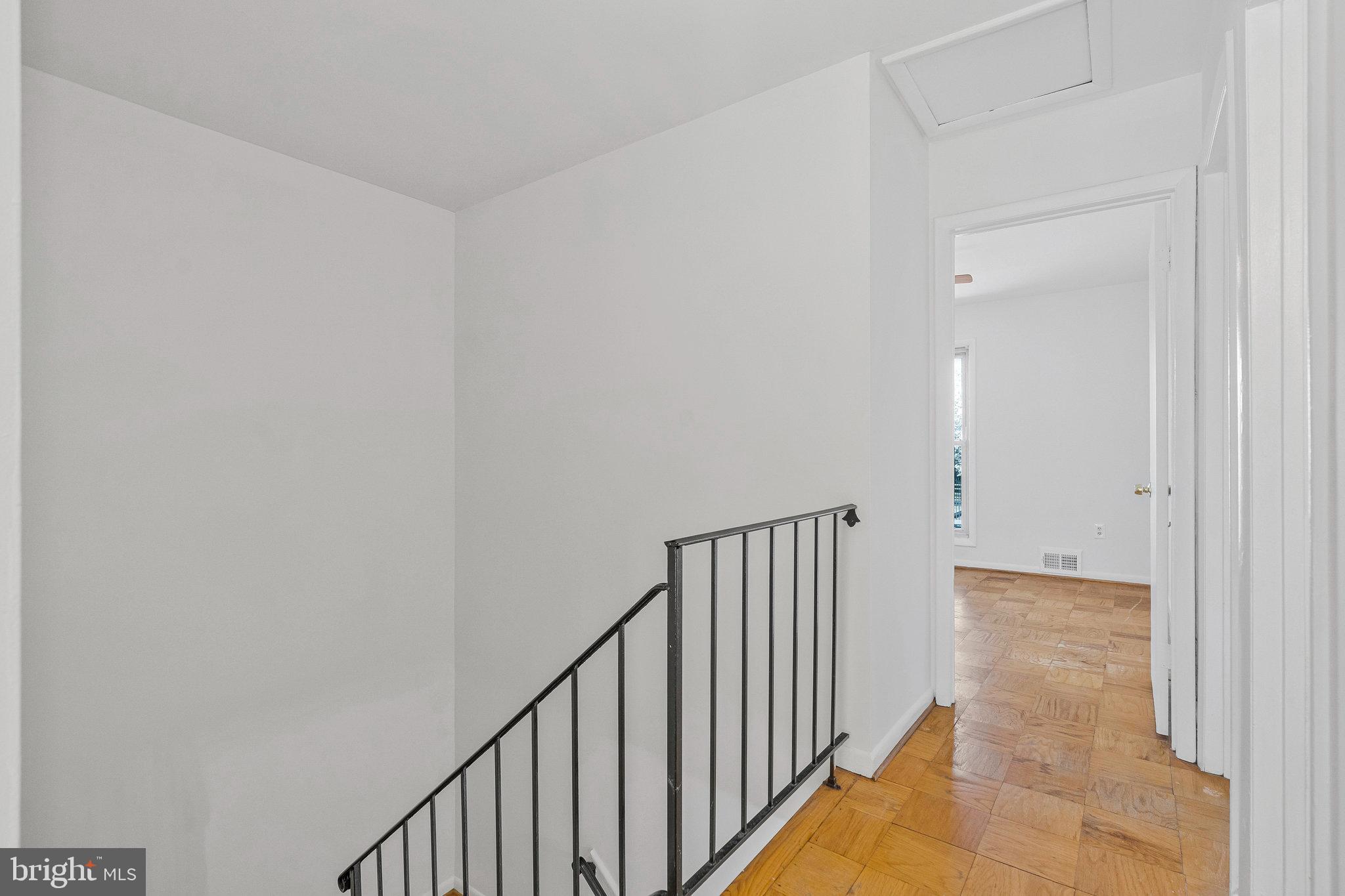 REFLECTION LAKE - Residential