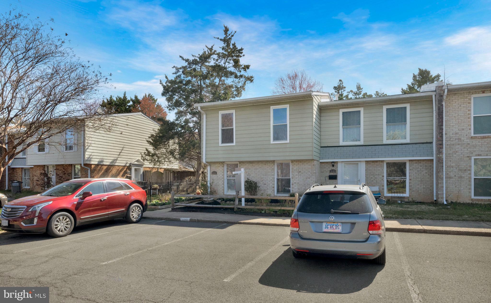 REFLECTION LAKE - Residential