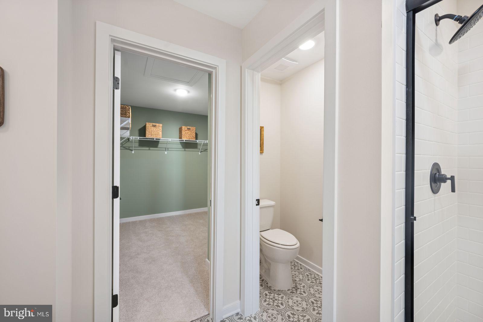 HUNTWELL WEST - Residential