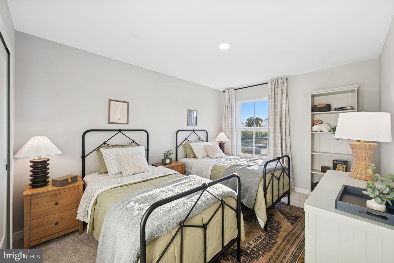 HUNTWELL WEST - Residential