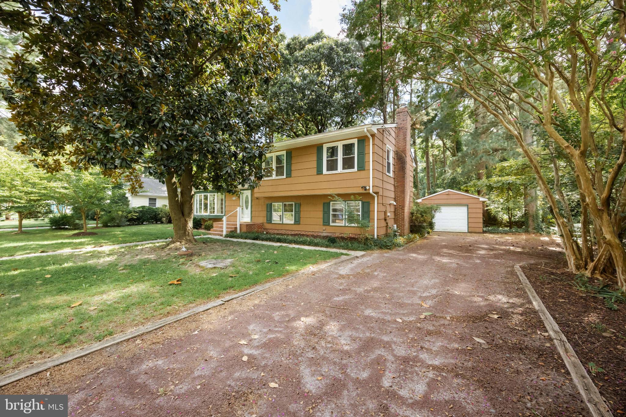 518 LOBLOLLY LANE