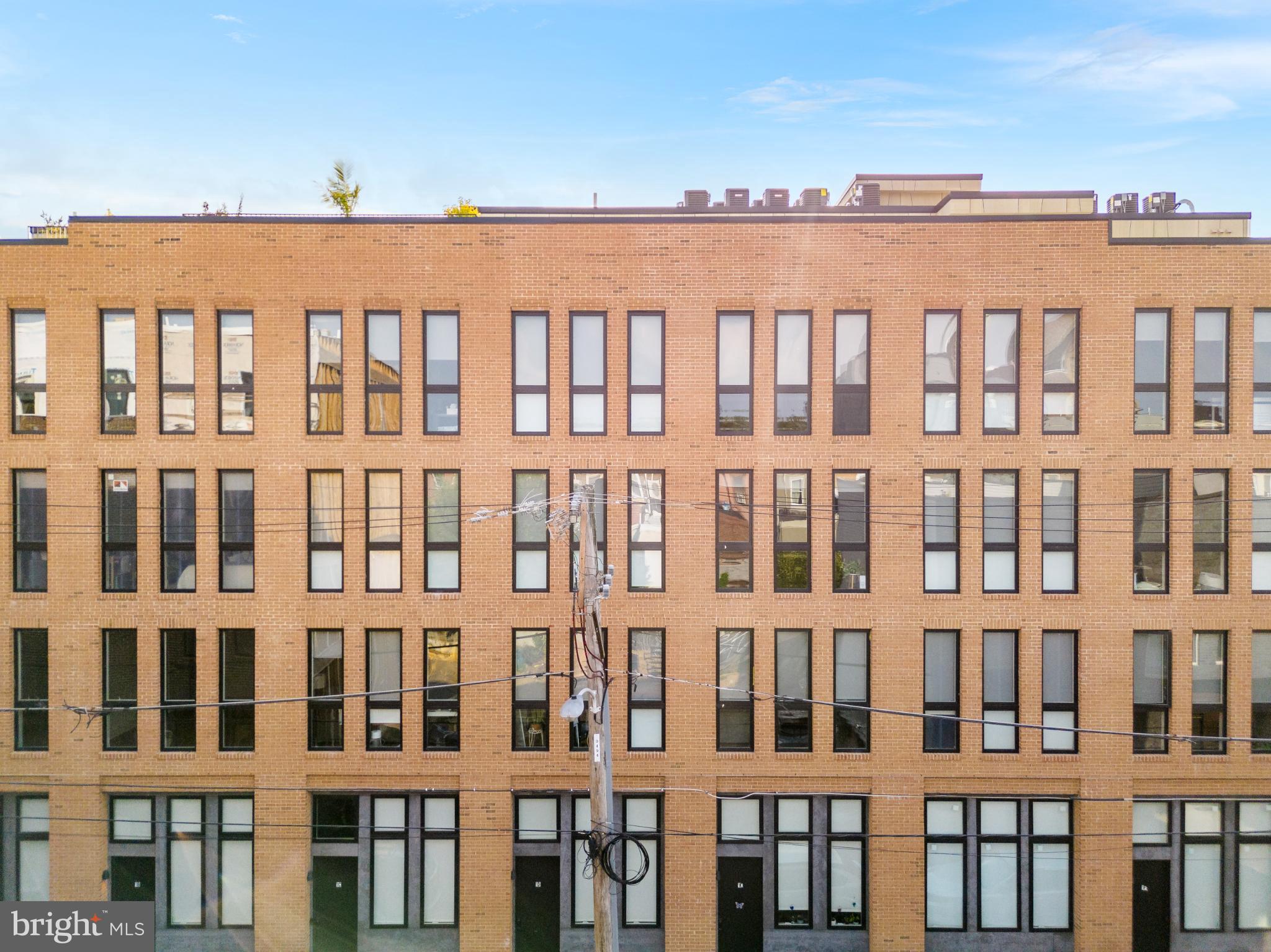 1408 E OXFORD STREET