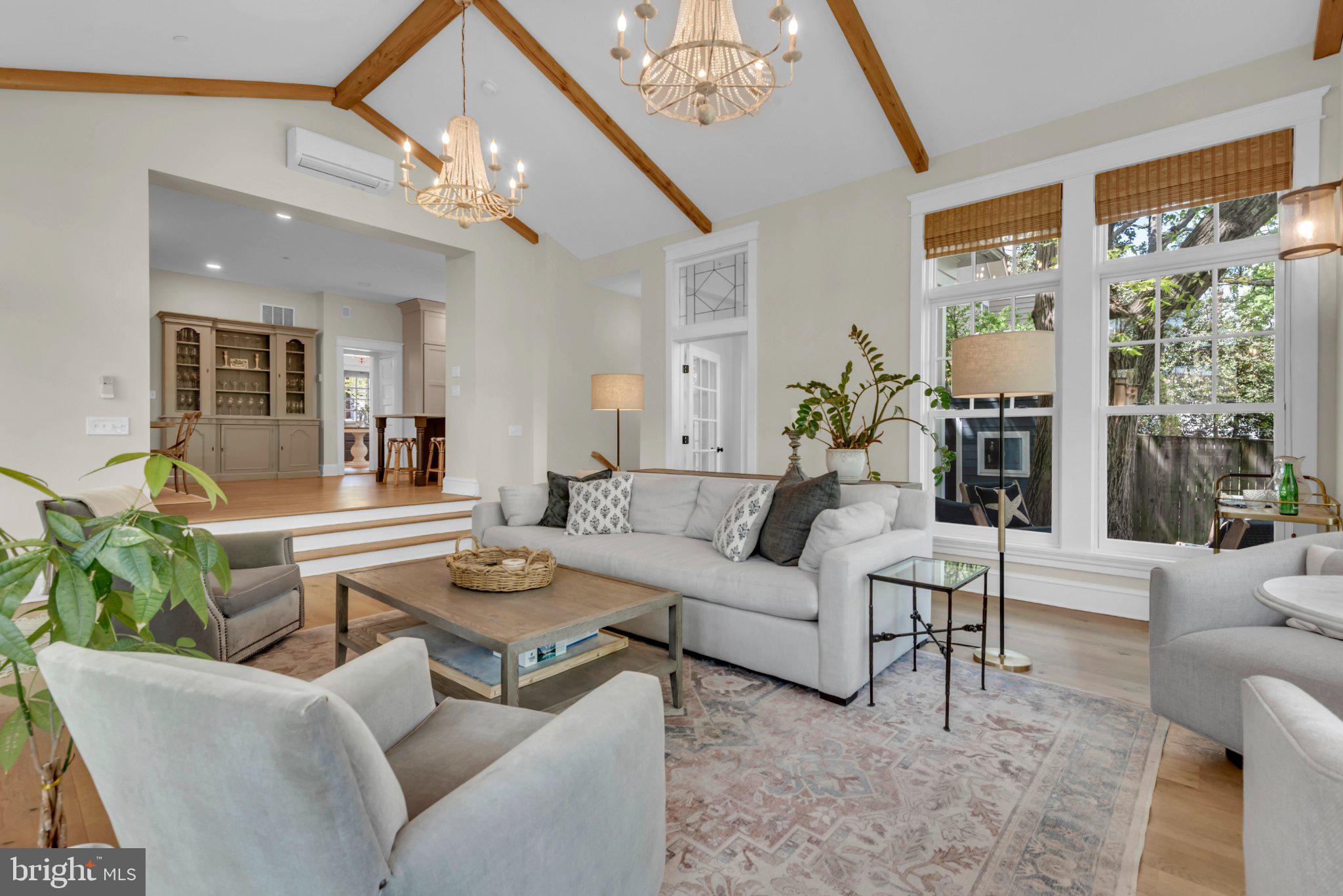 MURRAY HILL - Residential