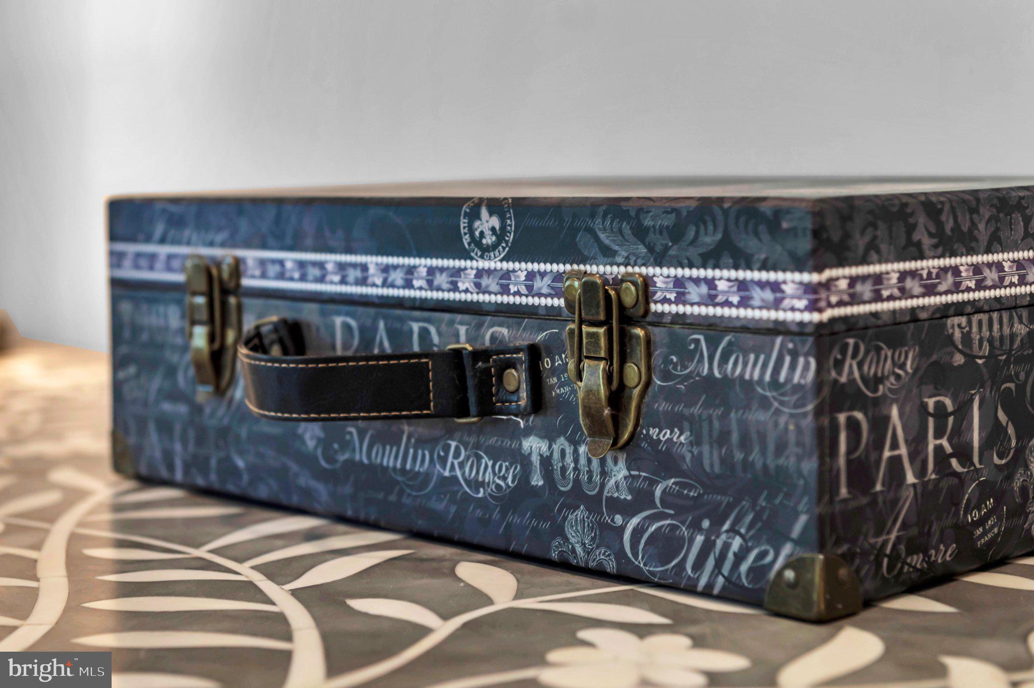 MURRAY HILL - Residential