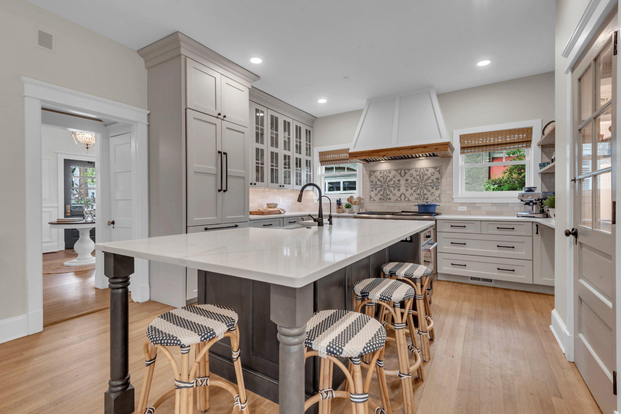 MURRAY HILL - Residential